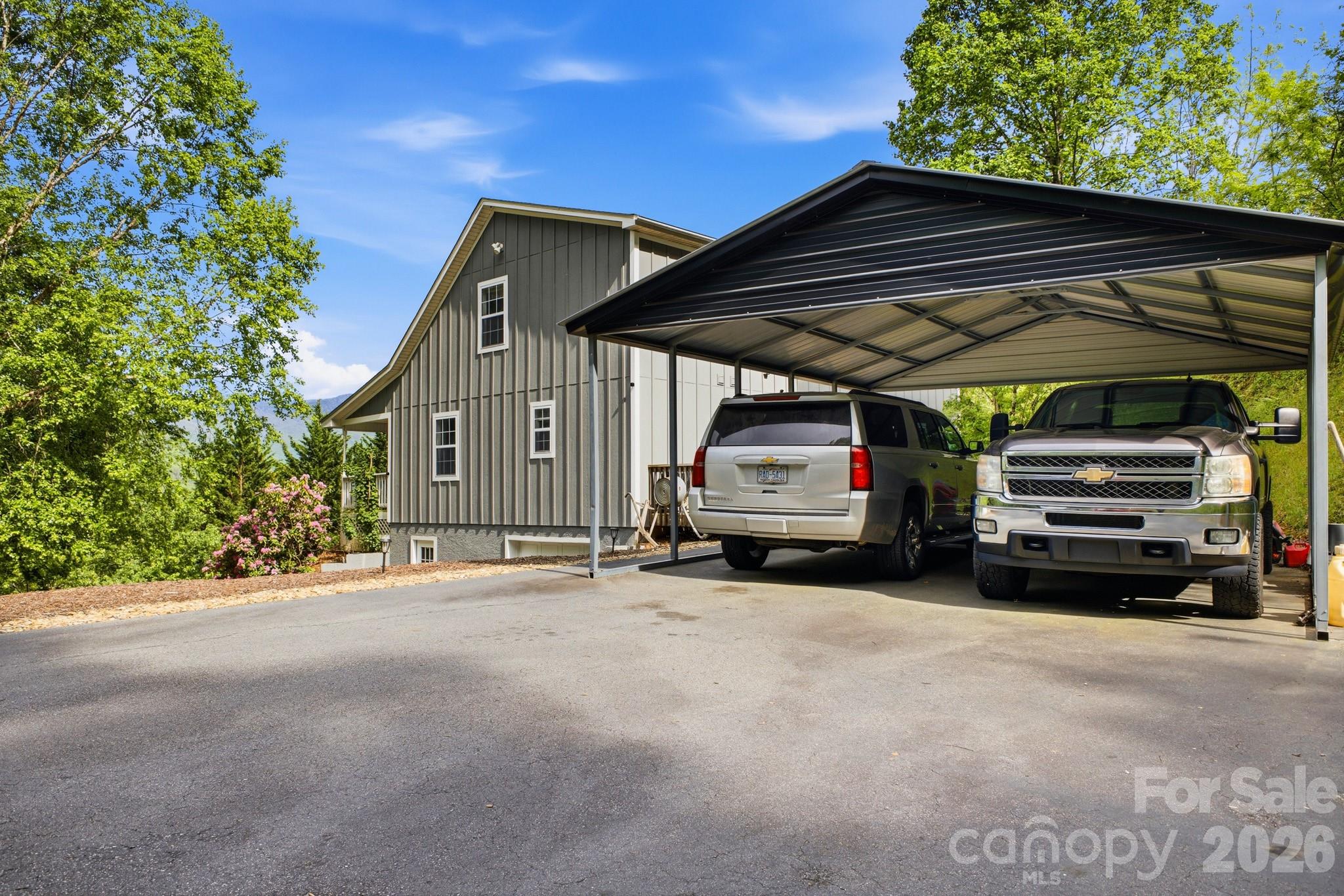 48 Open Range Drive — Barnardsville