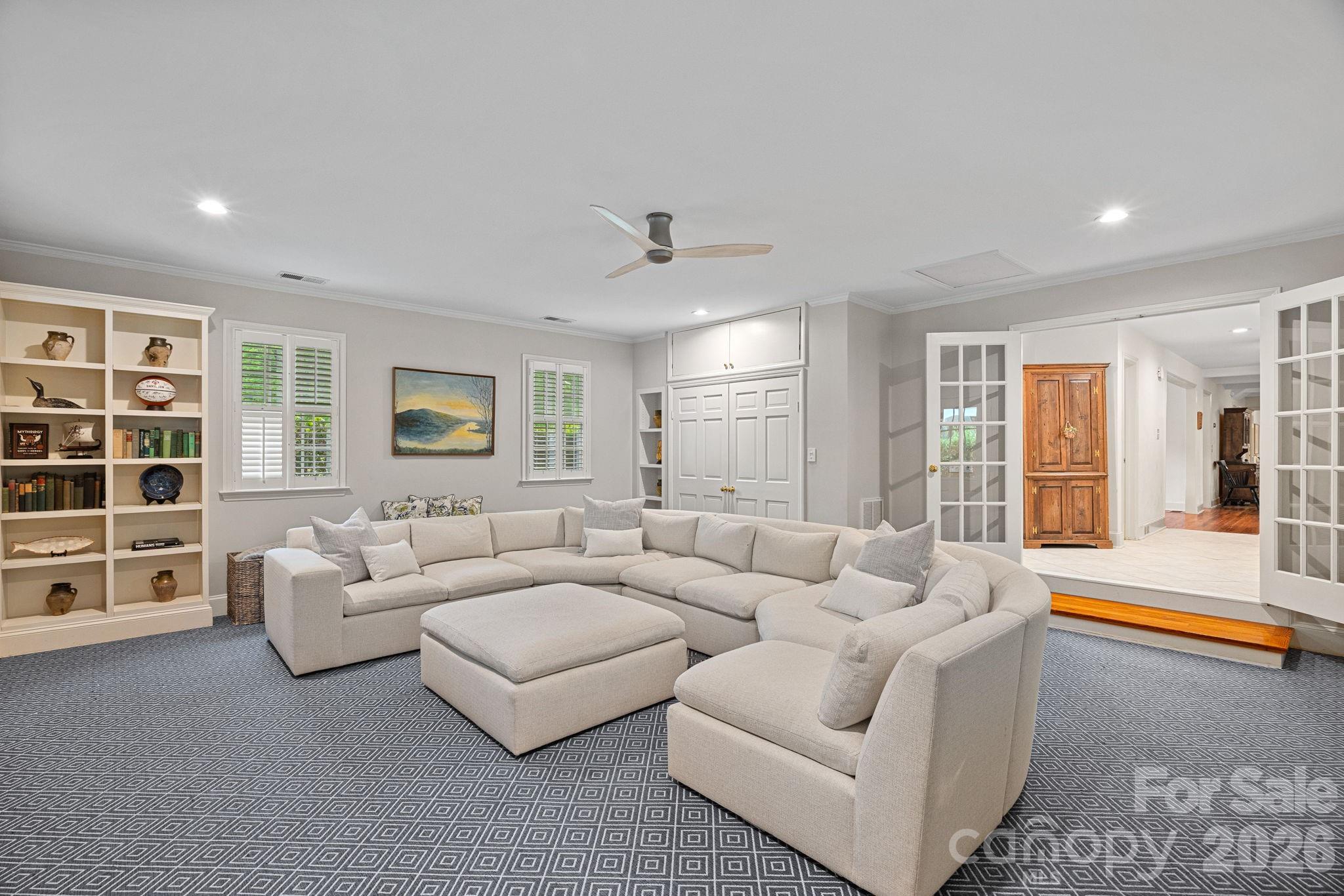 251 Ney Circle — Davidson