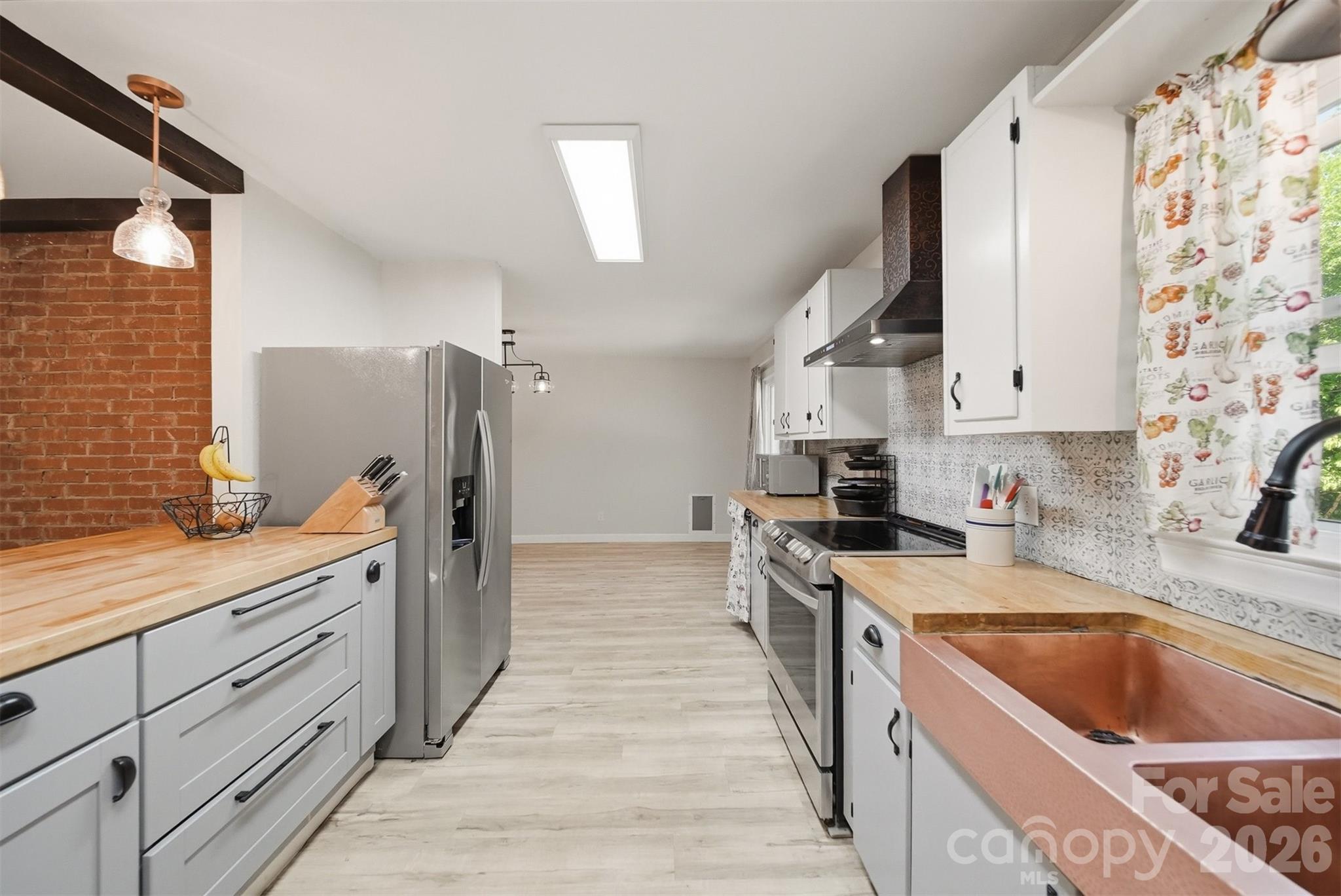1108 Delwood Drive SW — Lenoir