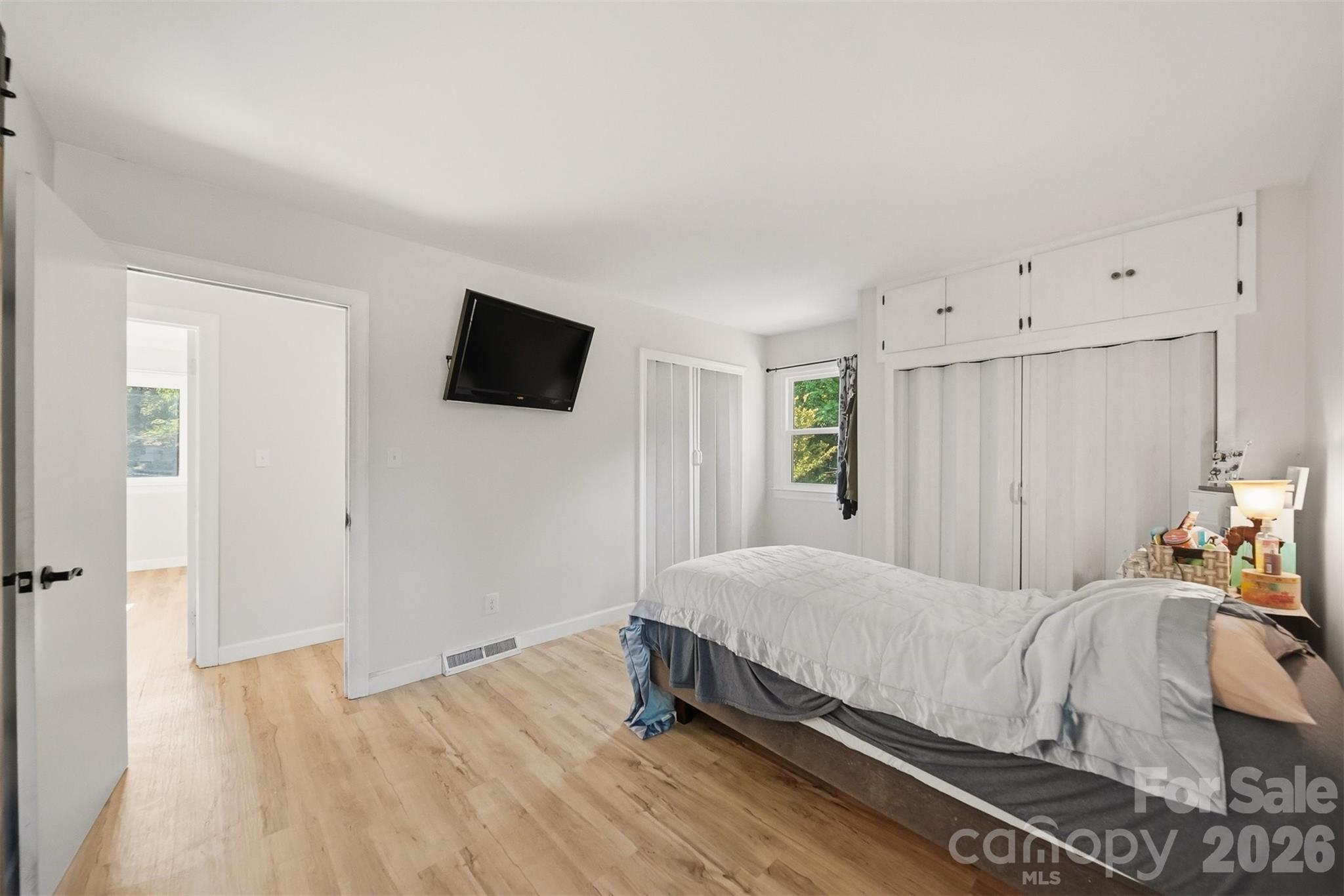 1108 Delwood Drive SW — Lenoir