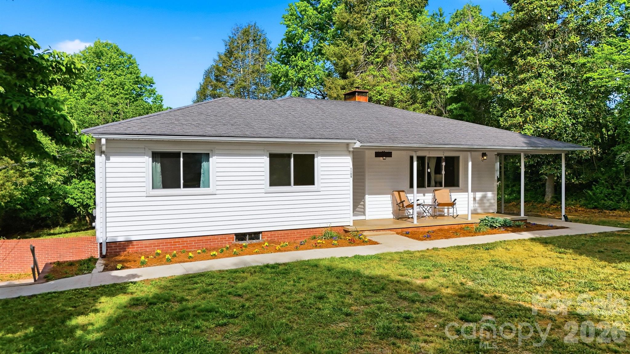 1108 Delwood Drive SW — Lenoir