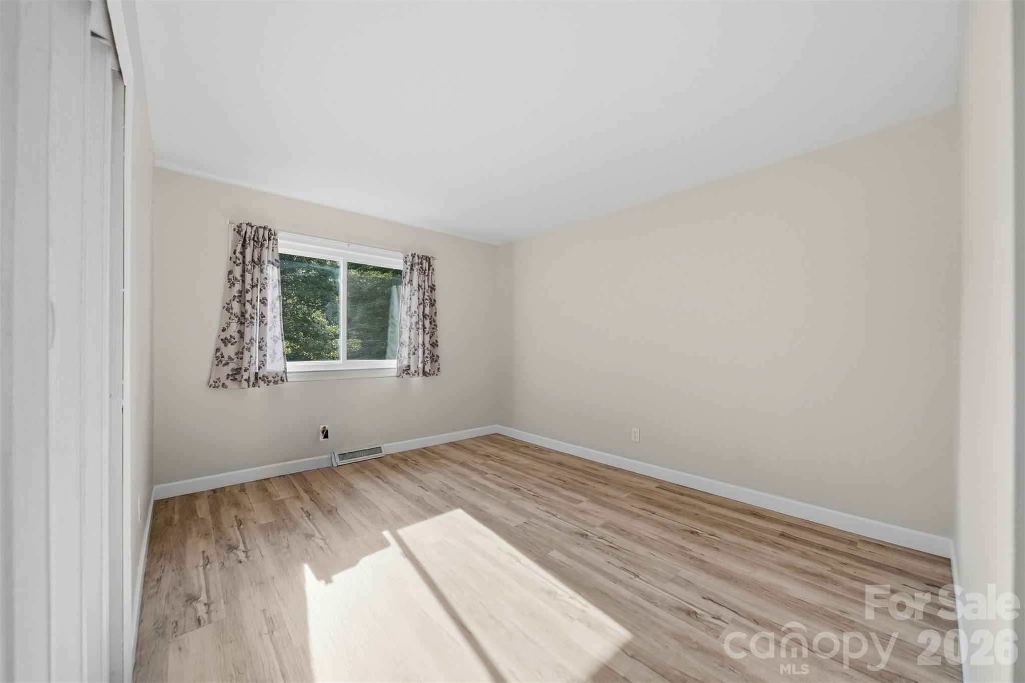 1108 Delwood Drive SW — Lenoir