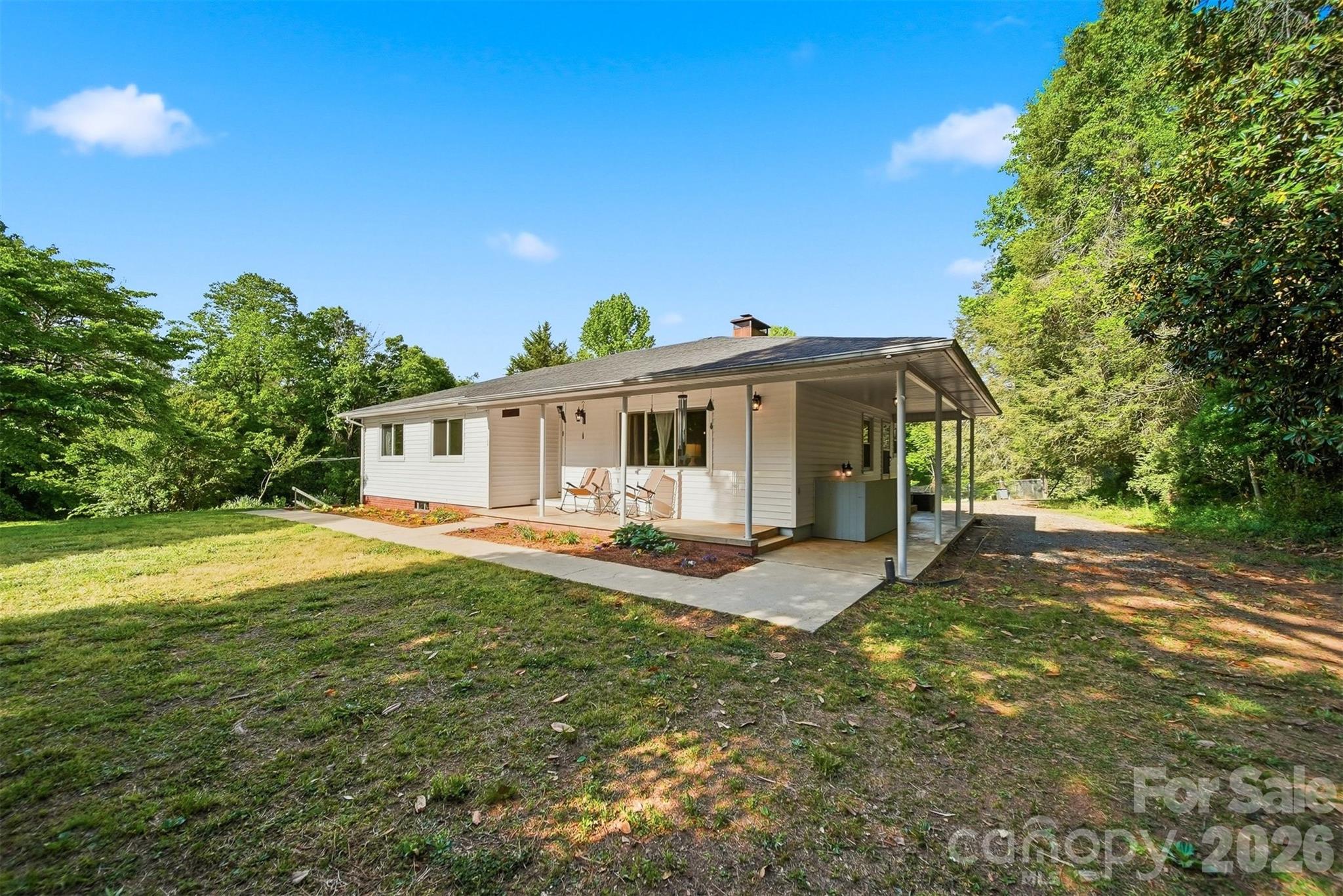 1108 Delwood Drive SW — Lenoir
