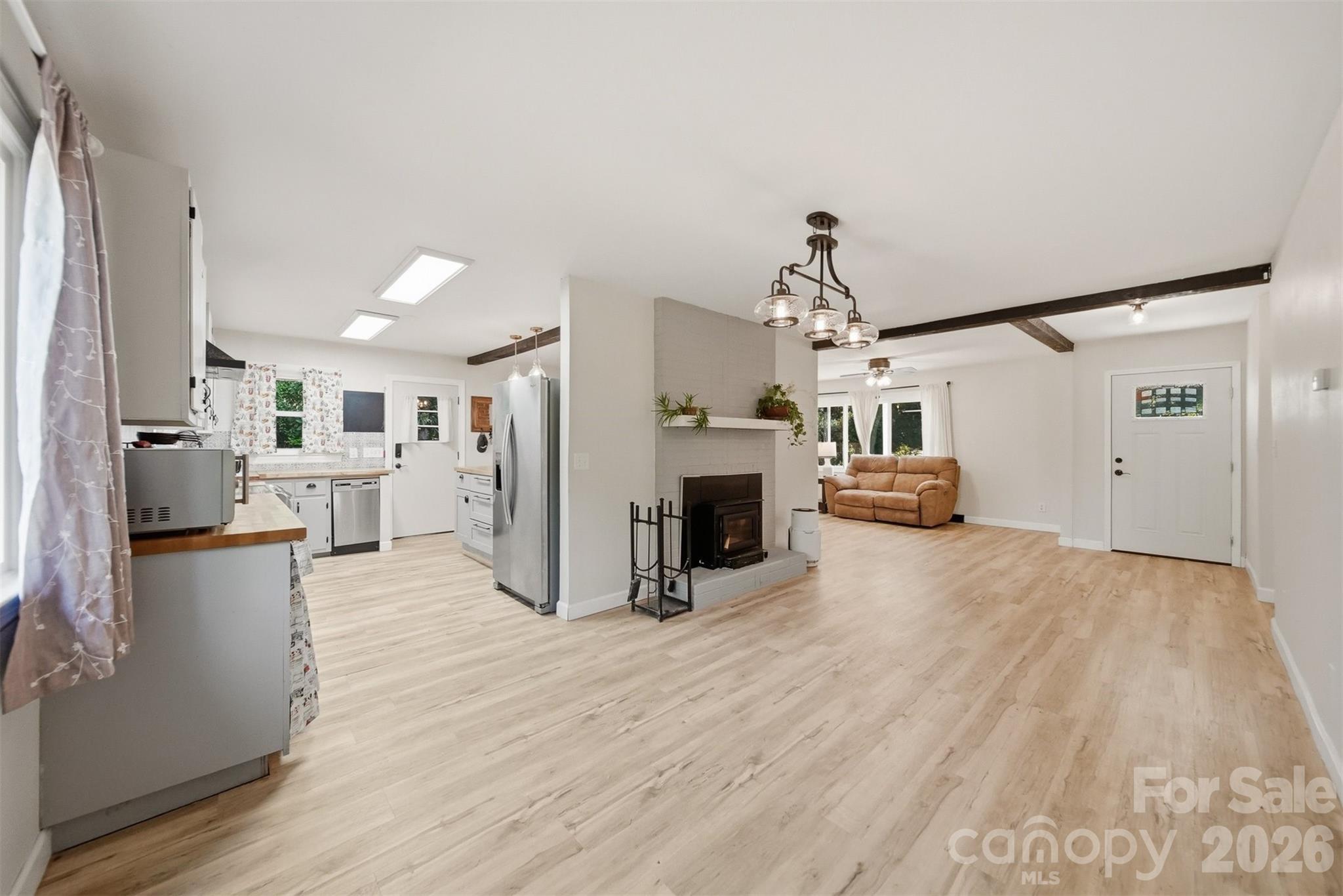 1108 Delwood Drive SW — Lenoir