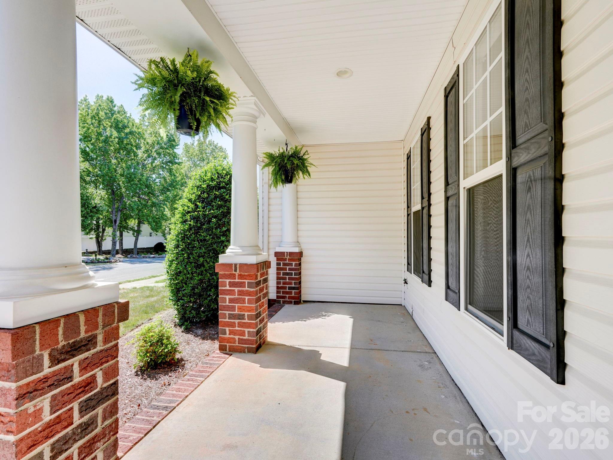 2025 Gable Way Lane — Matthews
