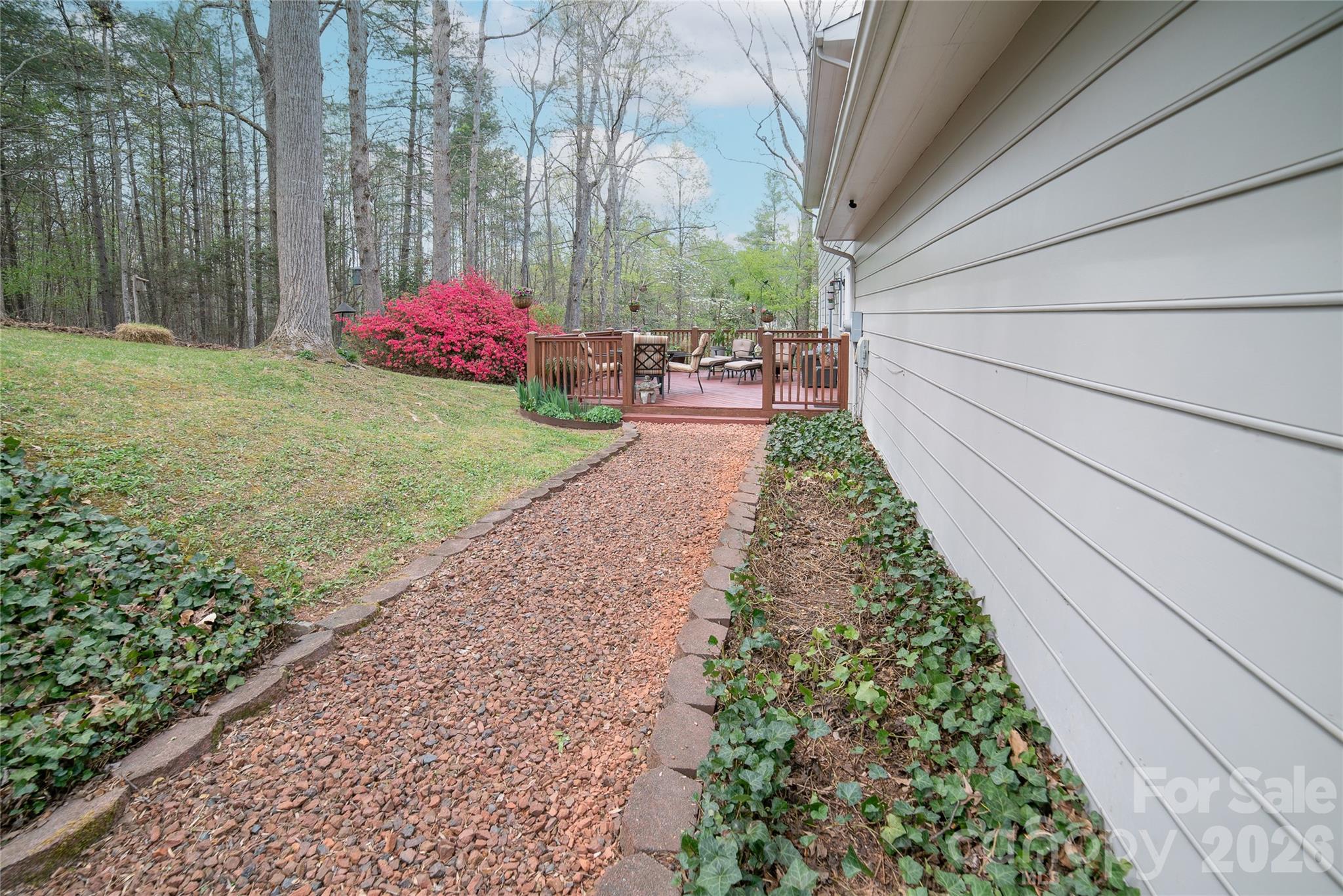 105 Horse Shoe Lane — Morganton