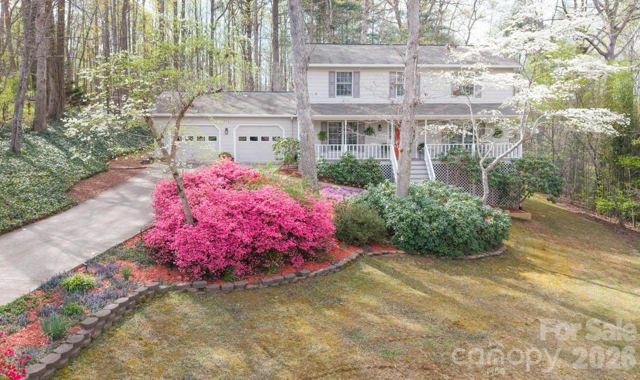 105 Horse Shoe Lane — Morganton