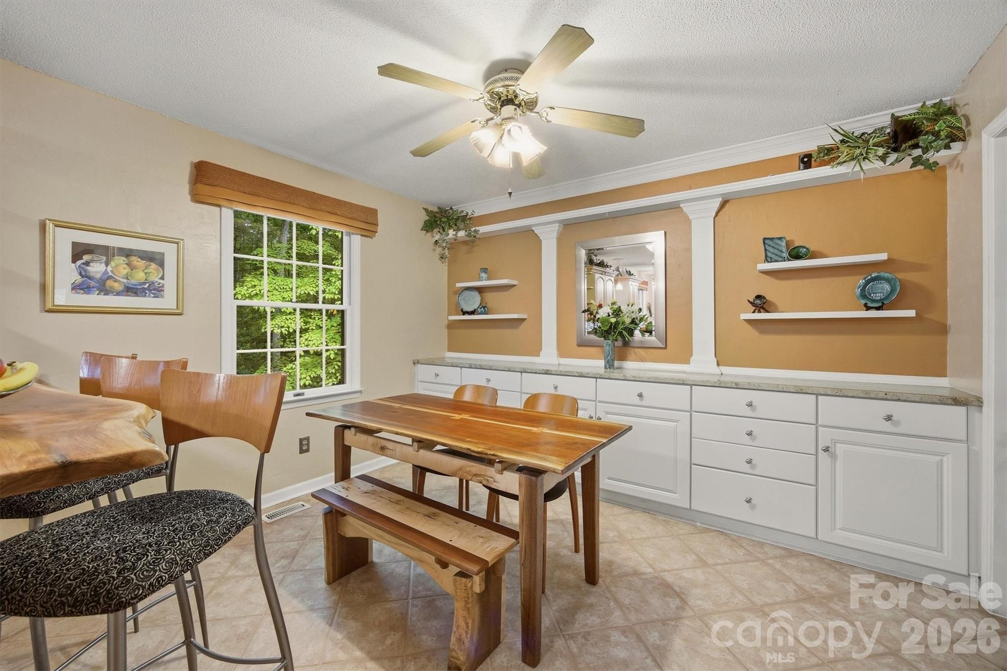 105 Horse Shoe Lane — Morganton