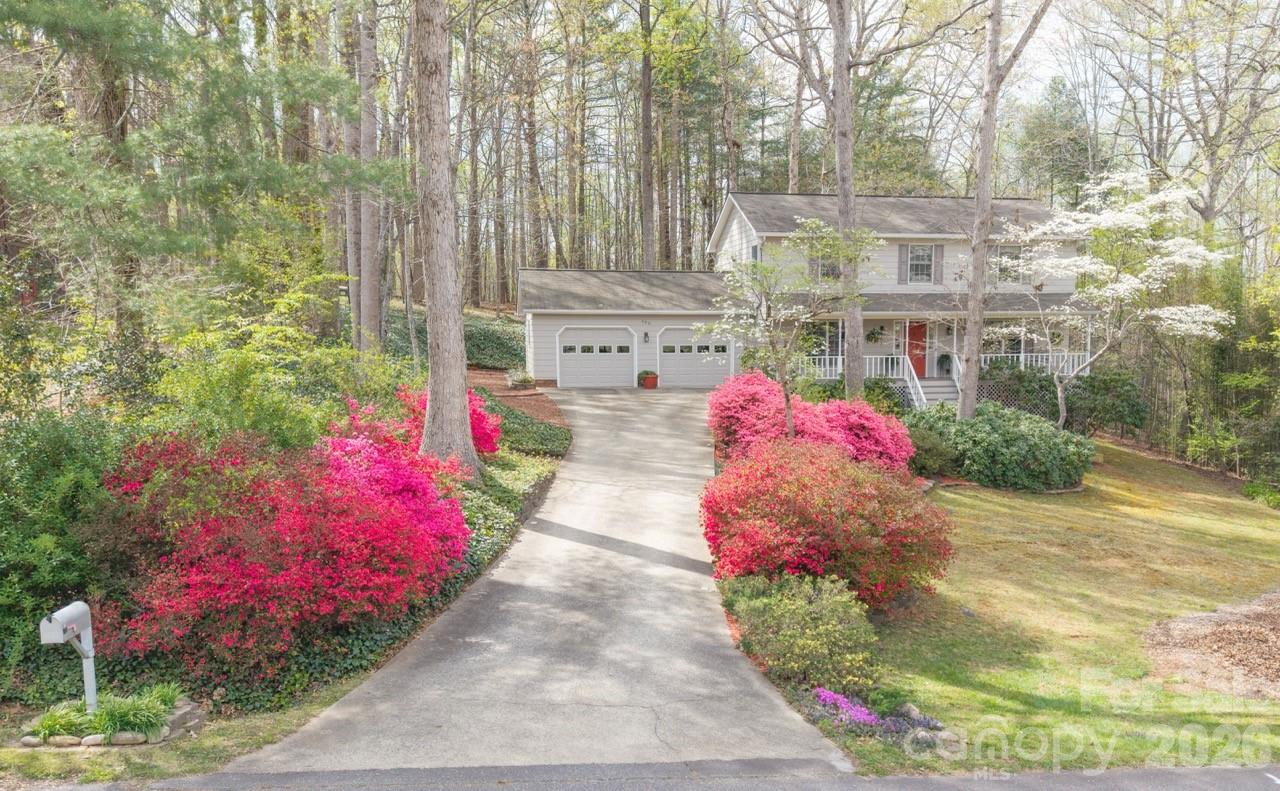 105 Horse Shoe Lane — Morganton