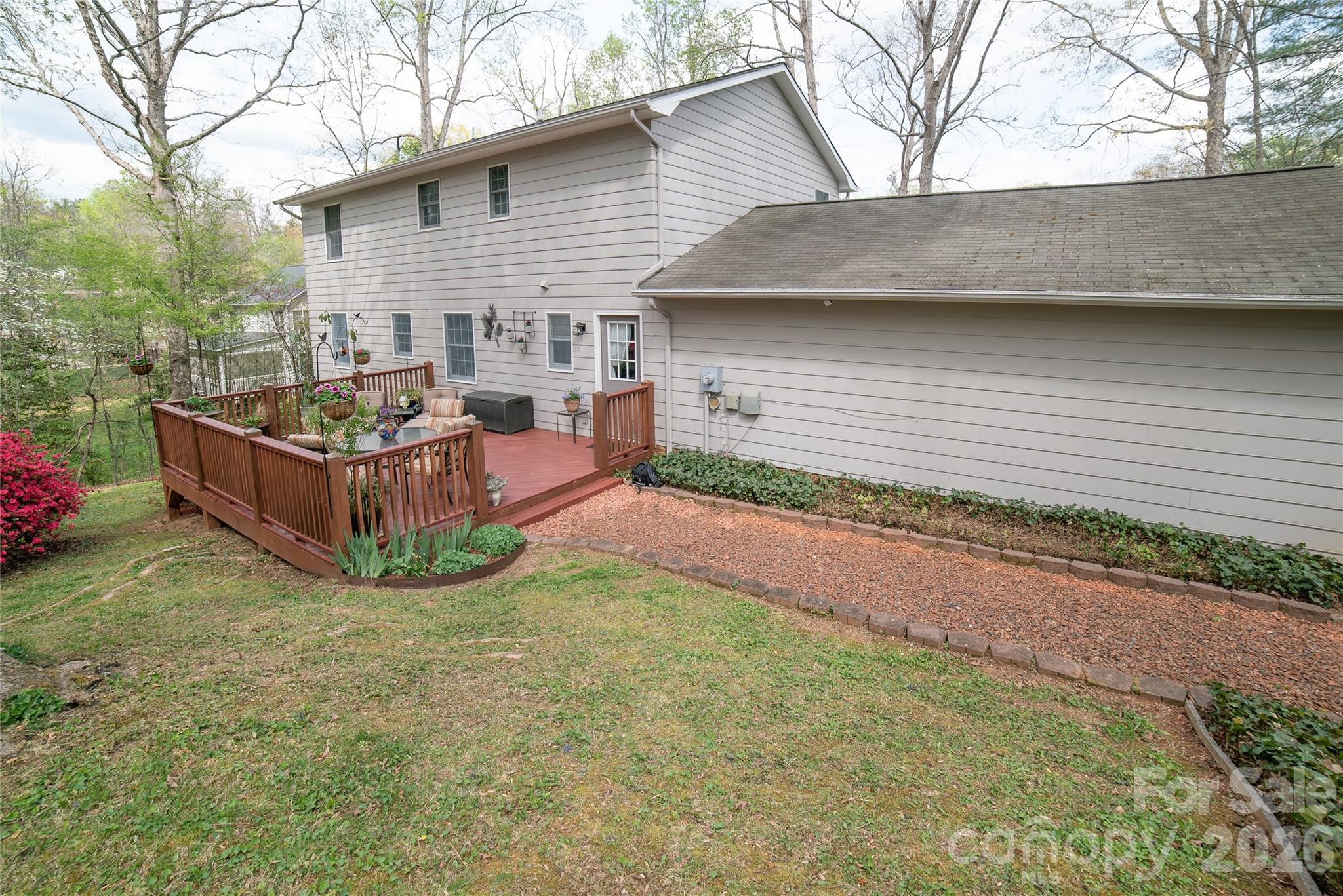 105 Horse Shoe Lane — Morganton