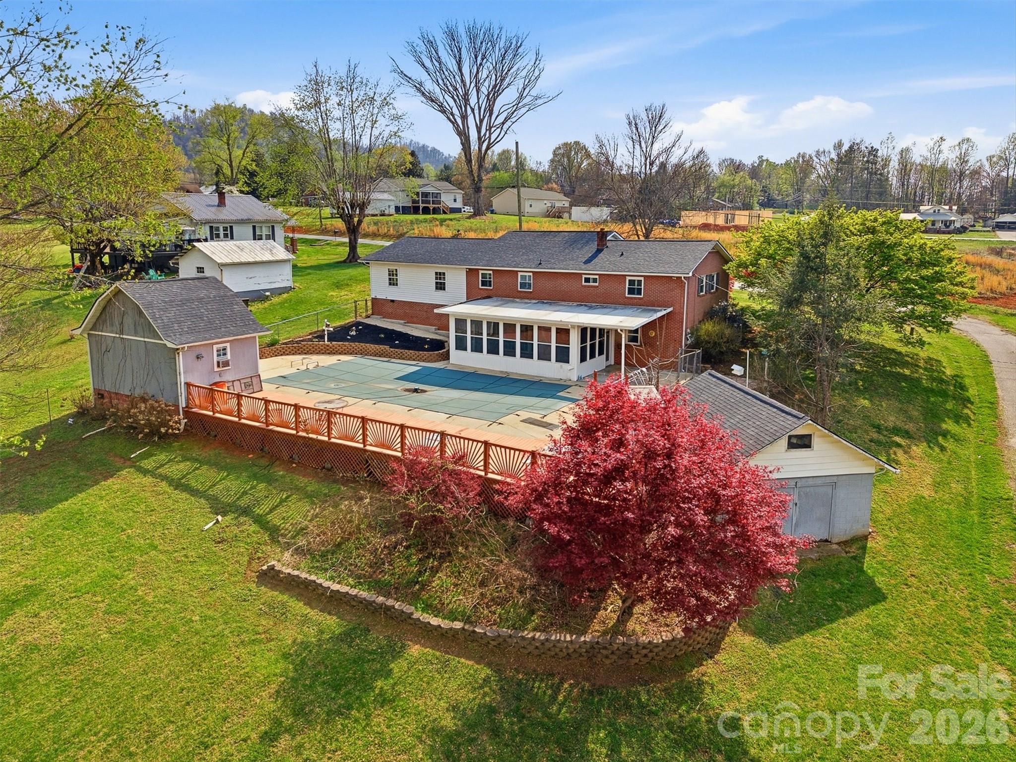 2174 Chester Avenue — Morganton