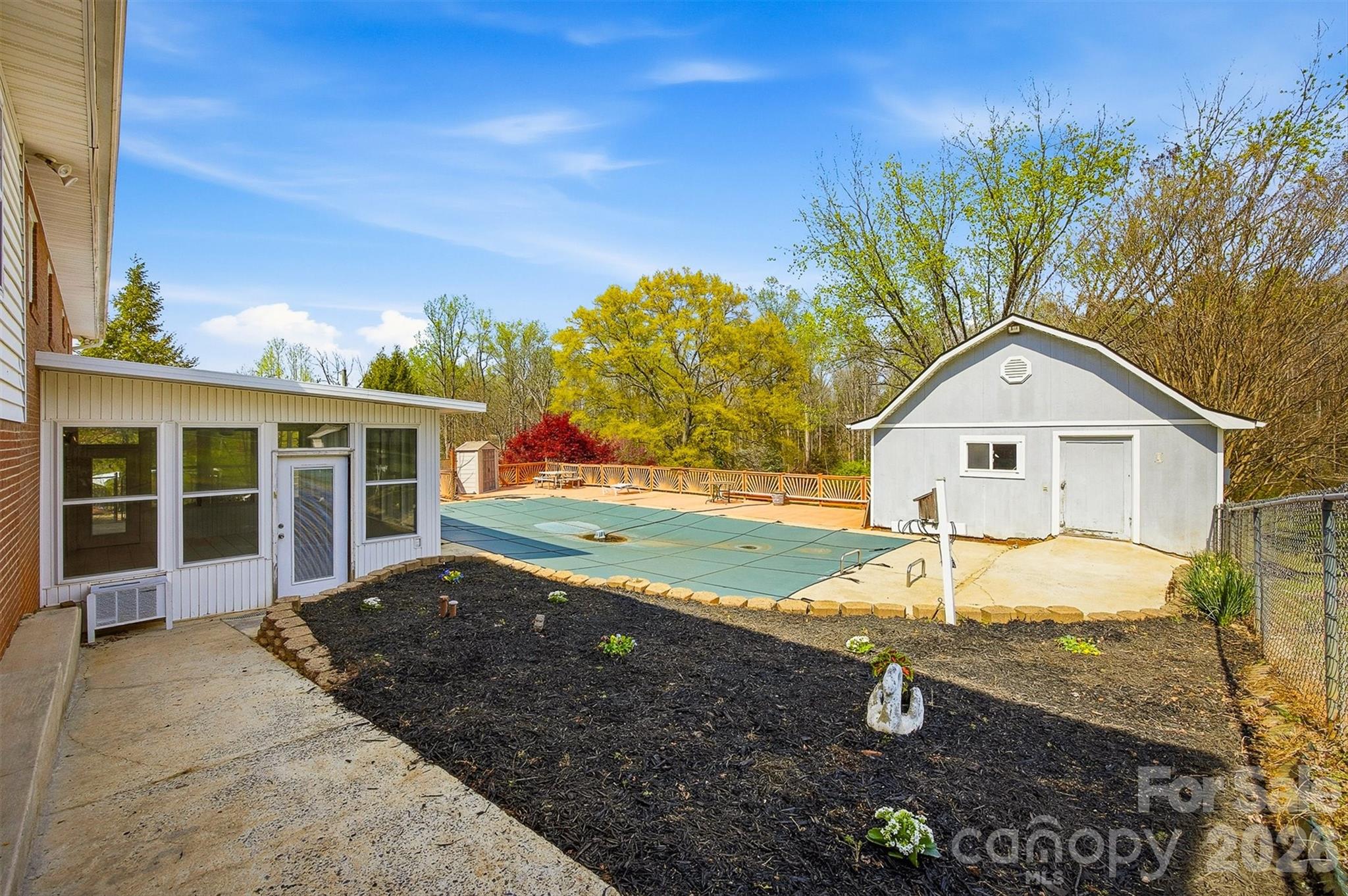 2174 Chester Avenue — Morganton