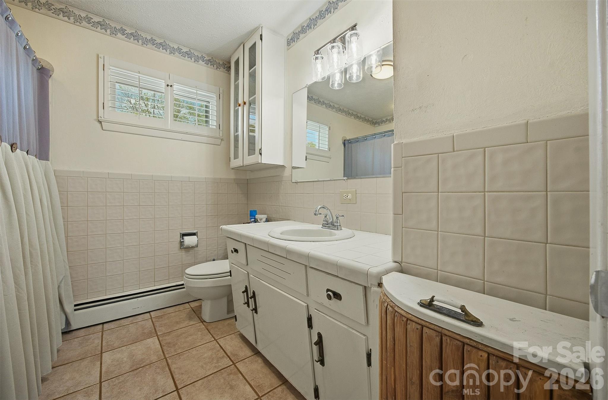 2174 Chester Avenue — Morganton