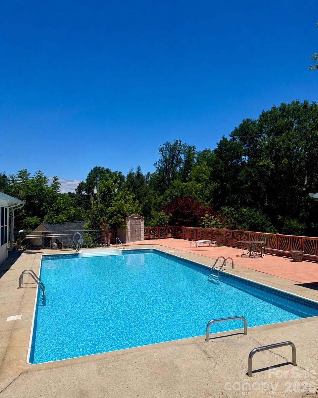 2174 Chester Avenue — Morganton