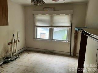 187 W End Street — Chester