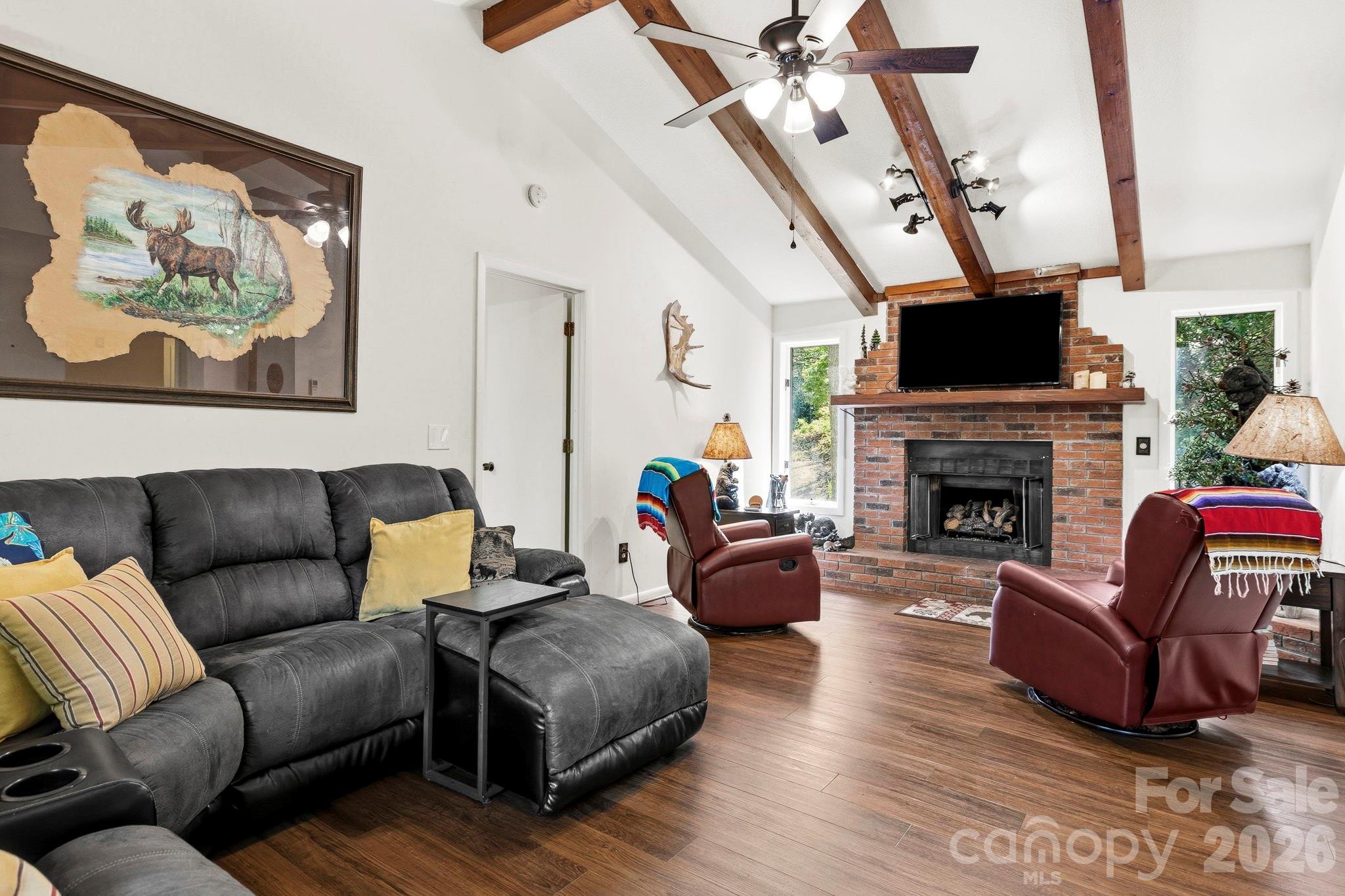 6 Gold Finch Lane — Maggie Valley
