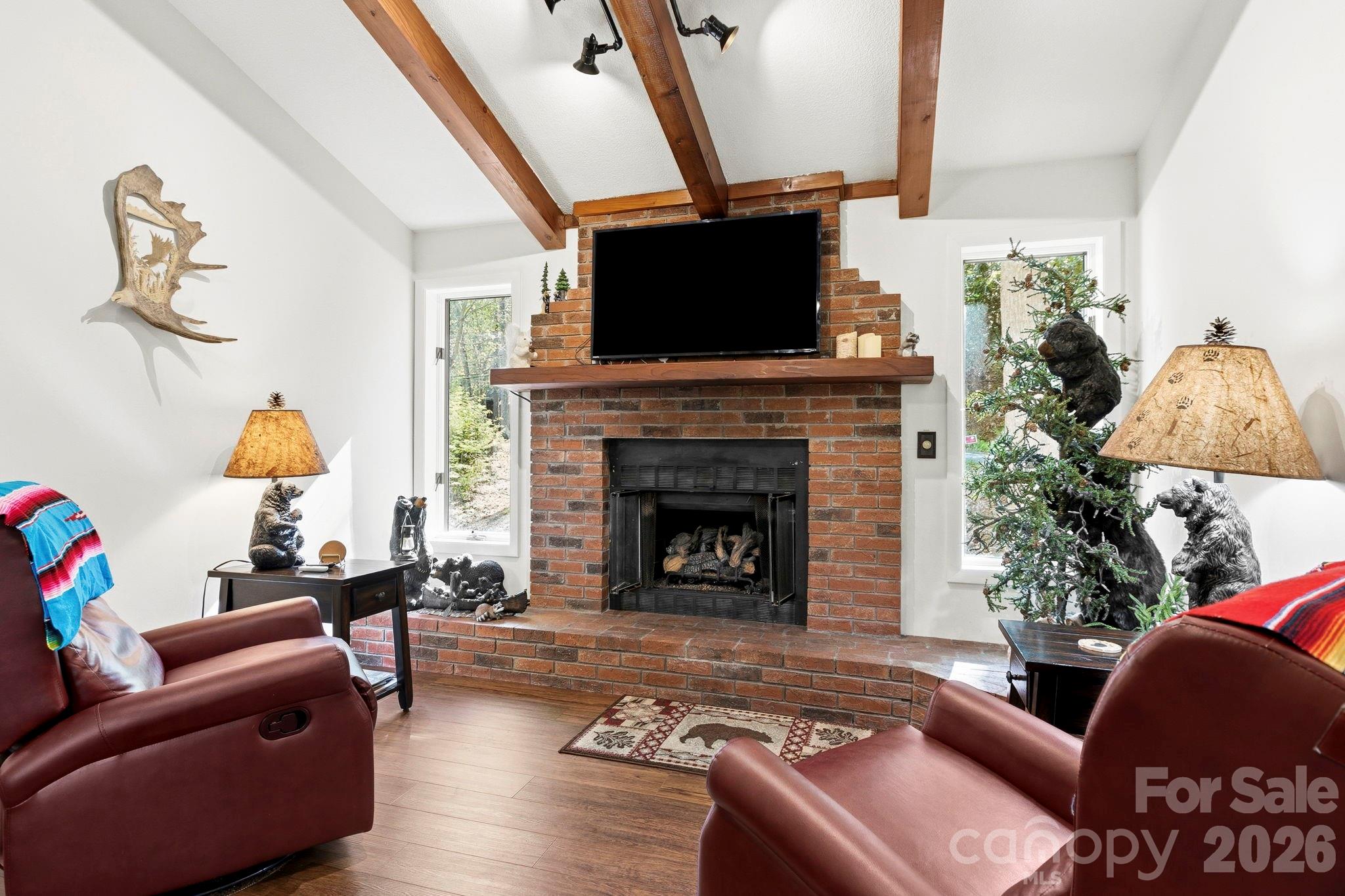 6 Gold Finch Lane — Maggie Valley