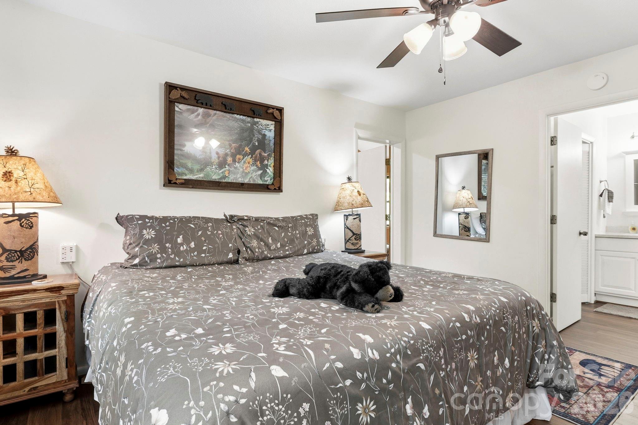 6 Gold Finch Lane — Maggie Valley