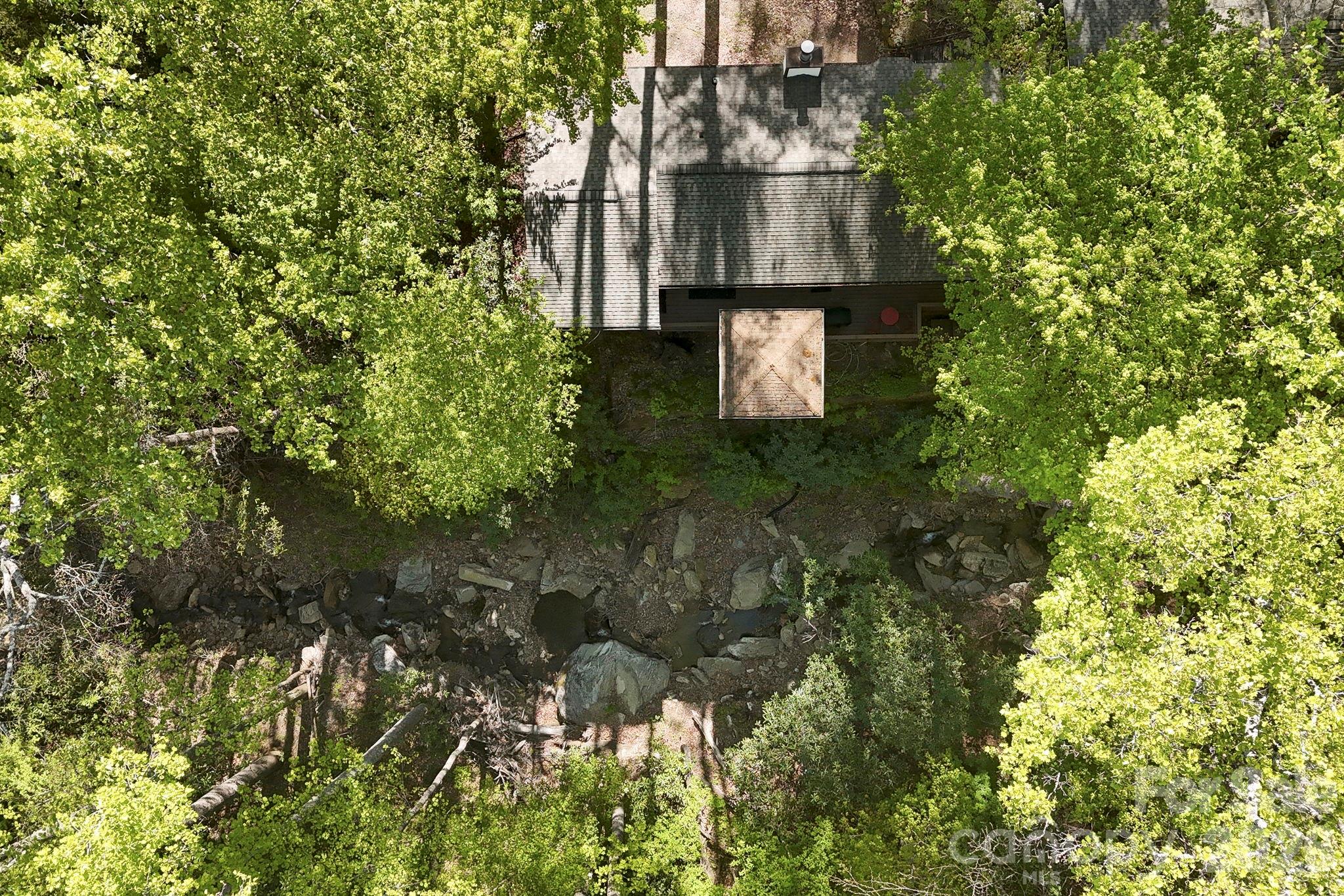 6 Gold Finch Lane — Maggie Valley