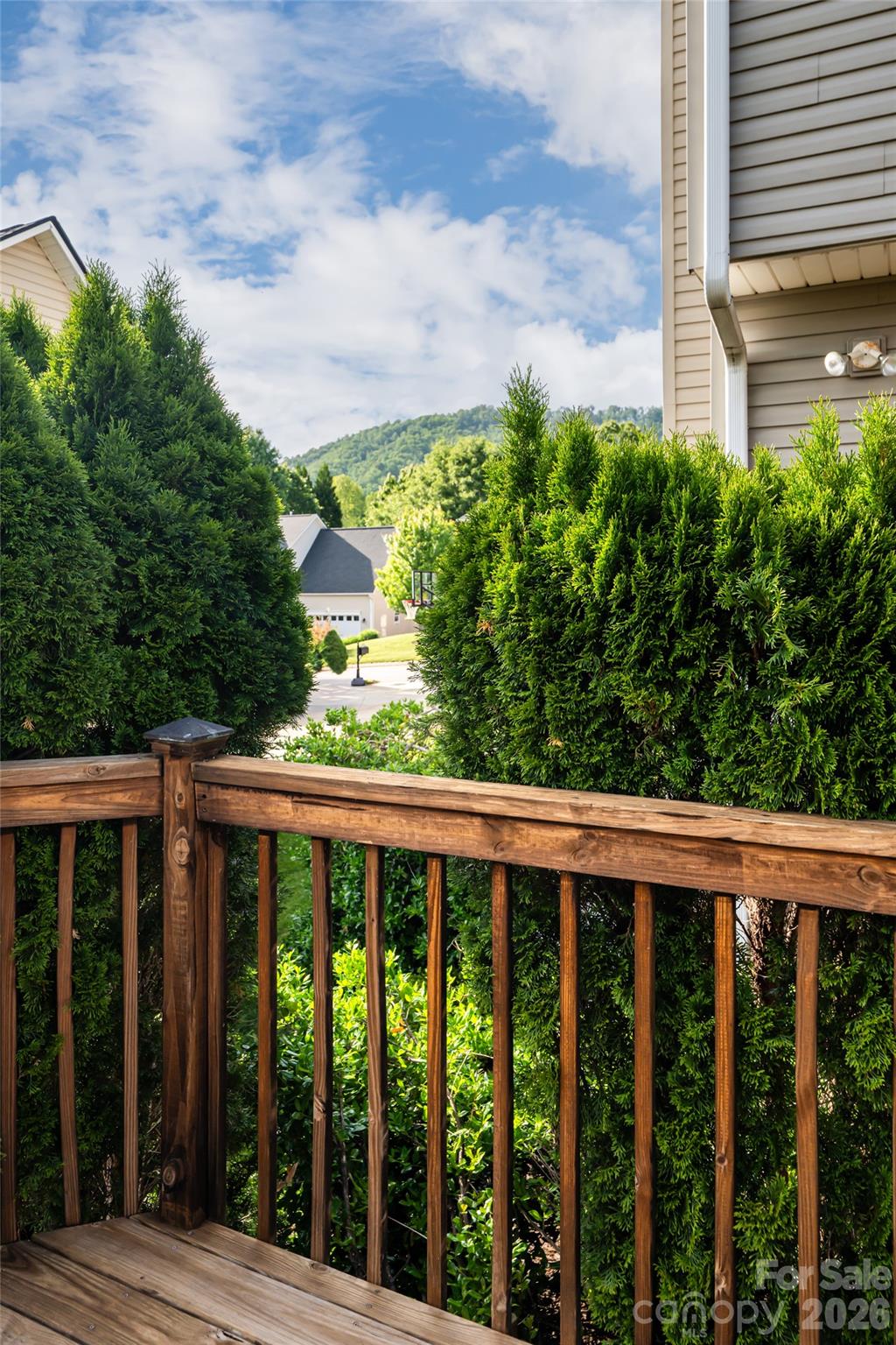 48 Brownstone Court — Fletcher