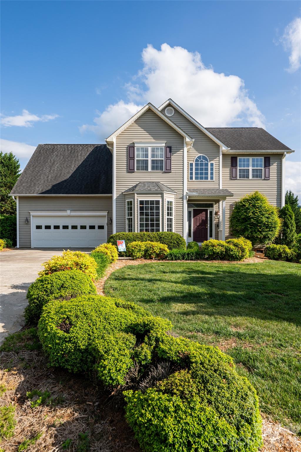 48 Brownstone Court — Fletcher