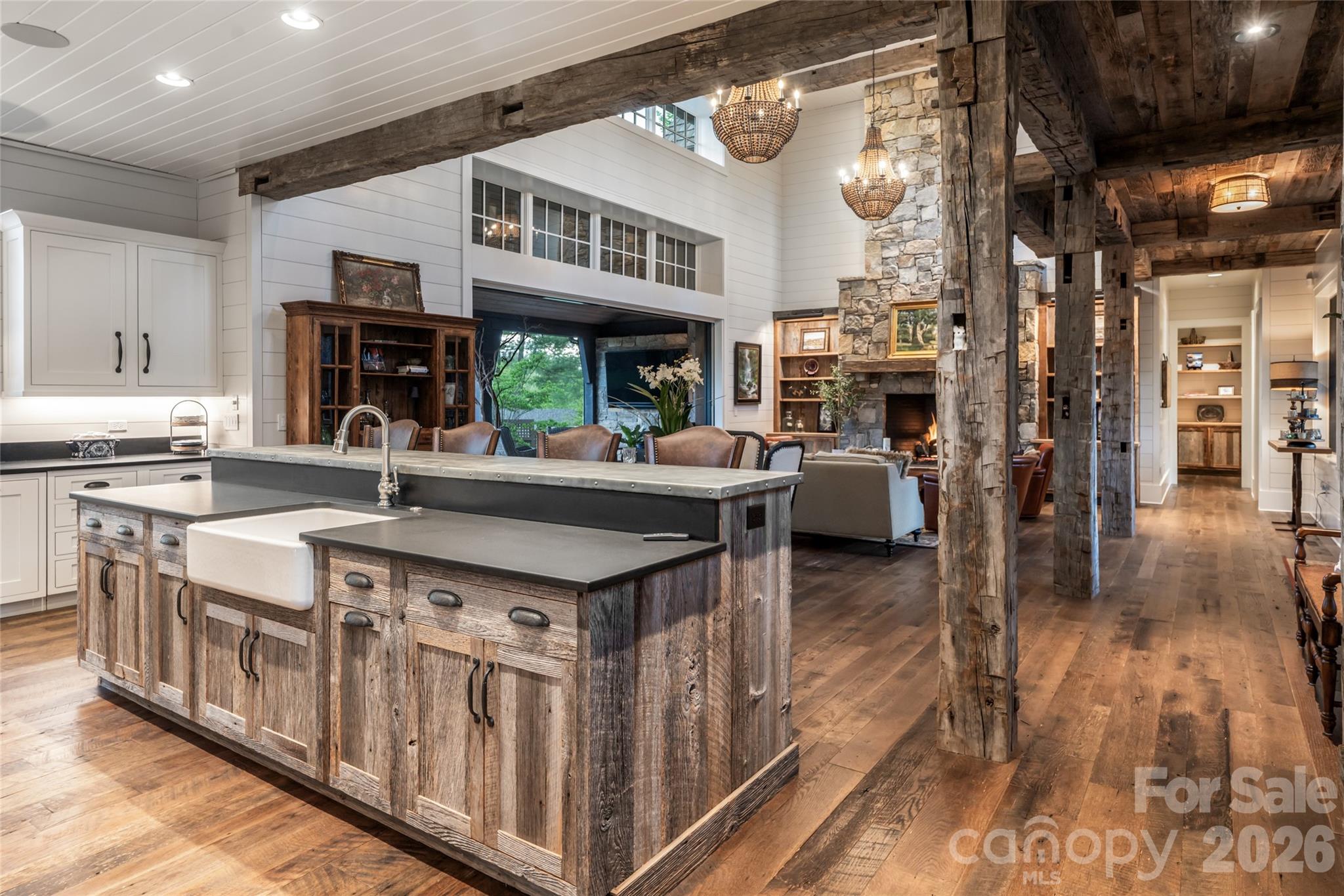 18 Fairsted Drive — Asheville