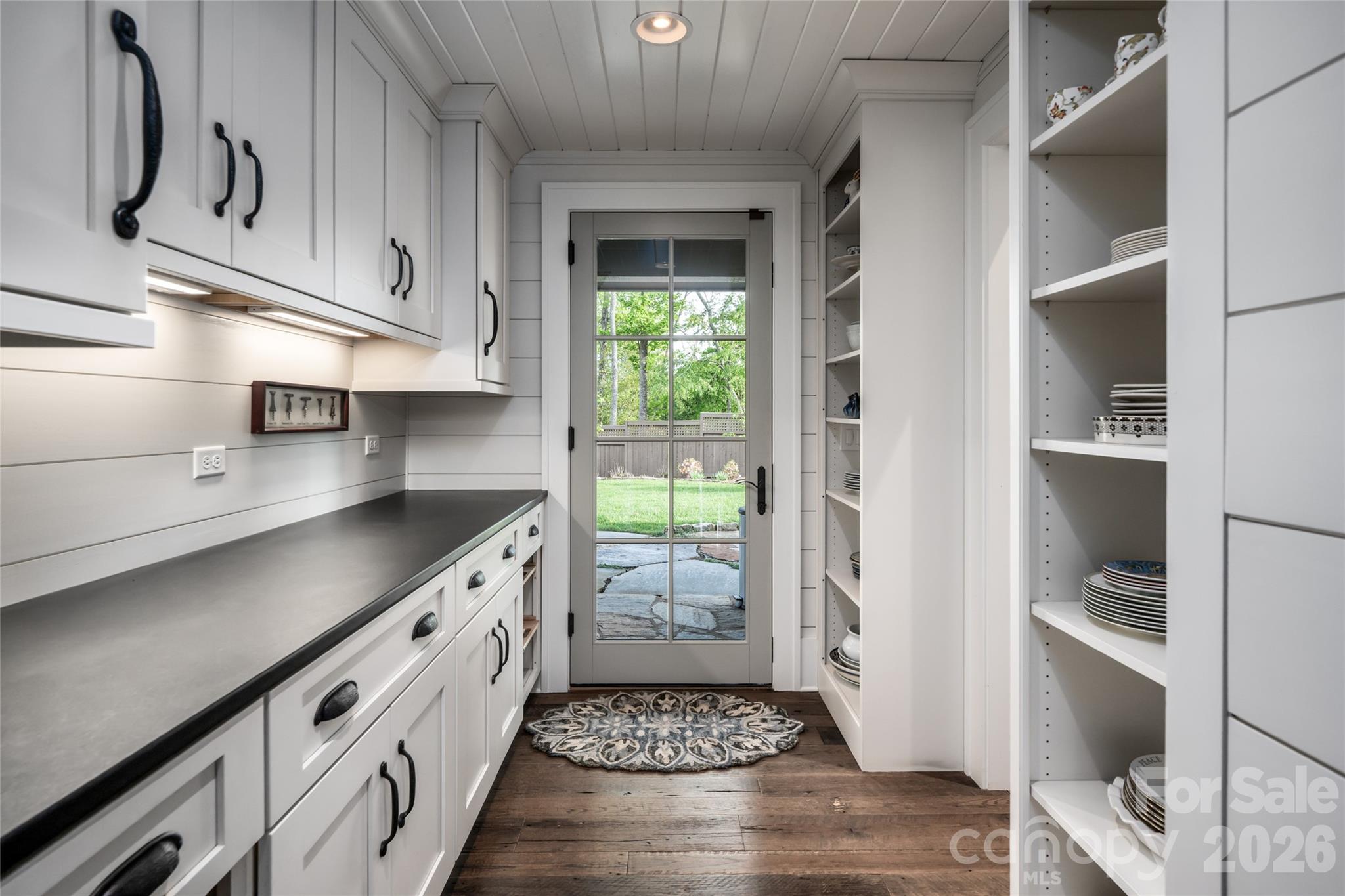 18 Fairsted Drive — Asheville