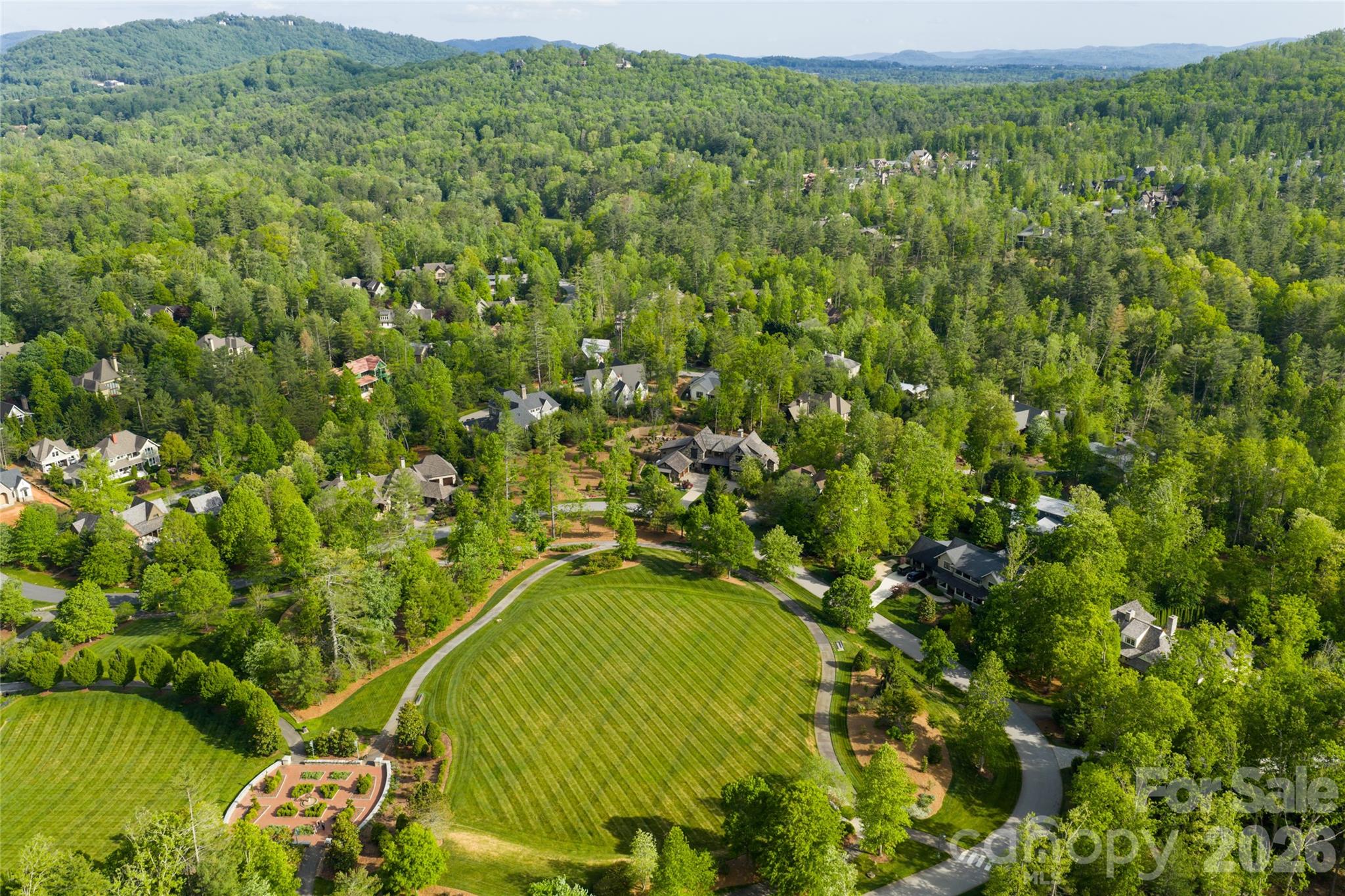 18 Fairsted Drive — Asheville