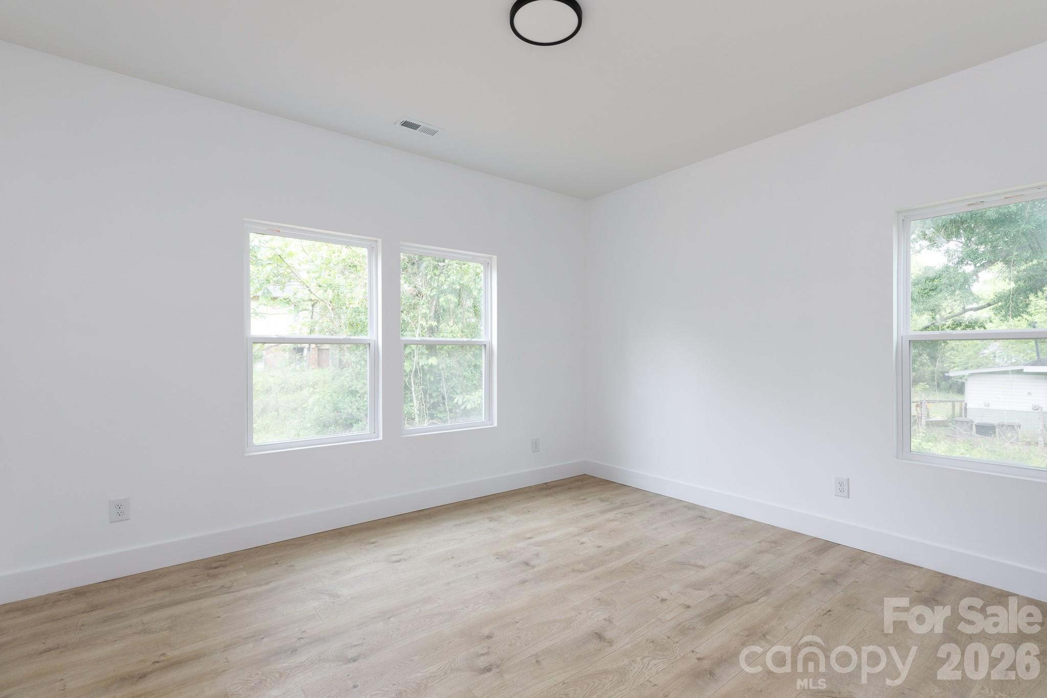 7.5 Wilson Avenue — Great Falls