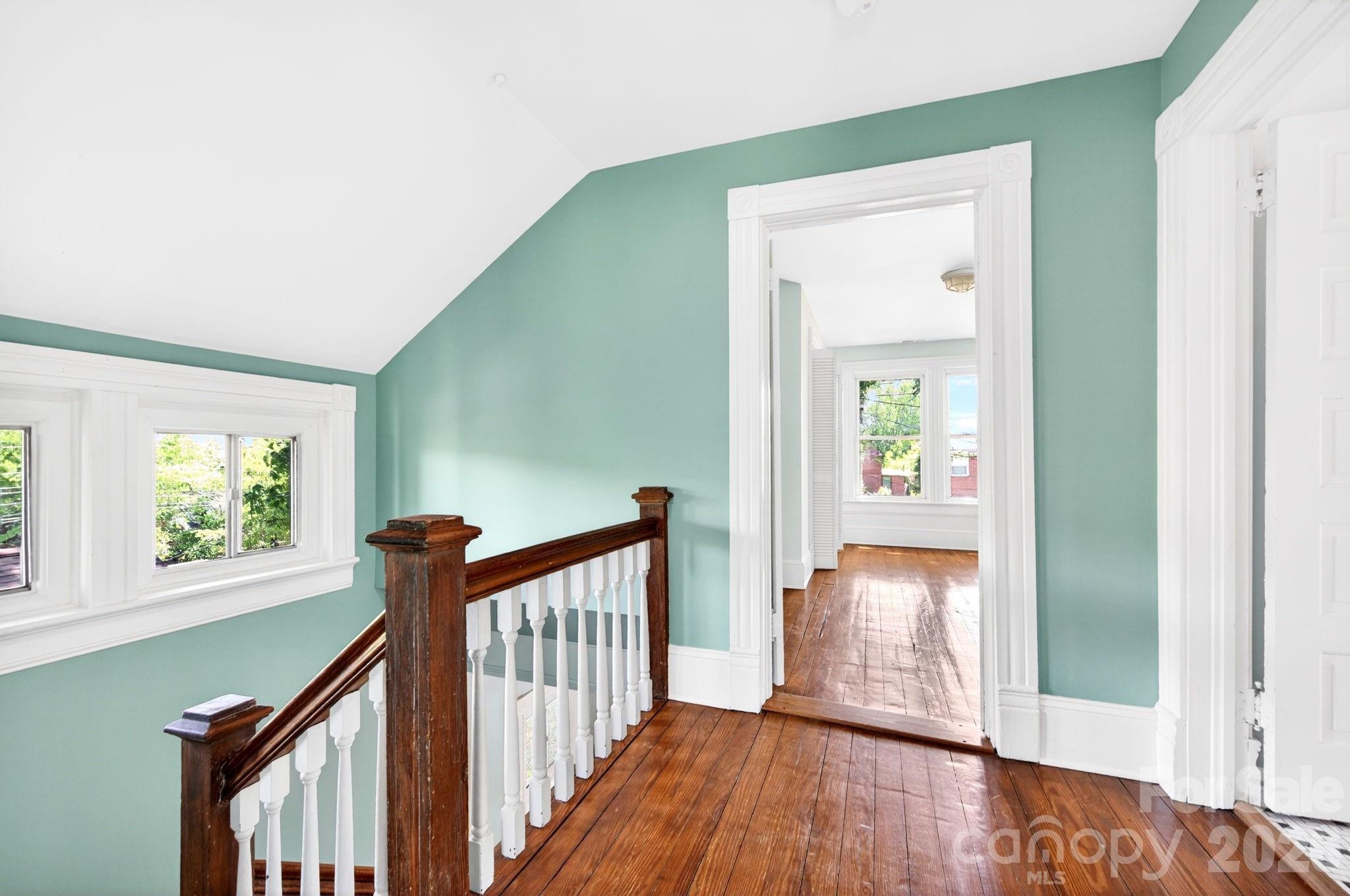39 Bartlett Street — Asheville