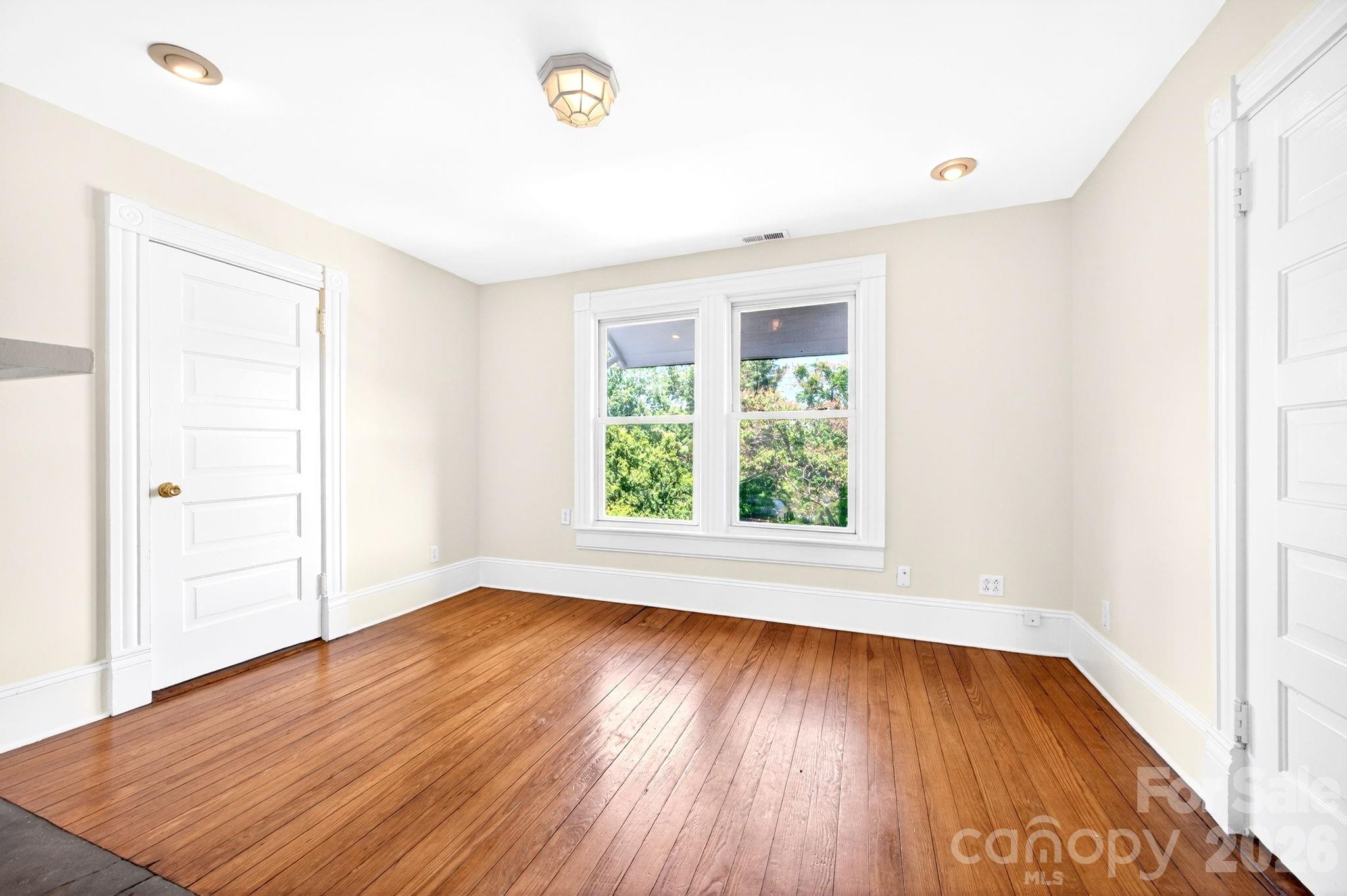 39 Bartlett Street — Asheville