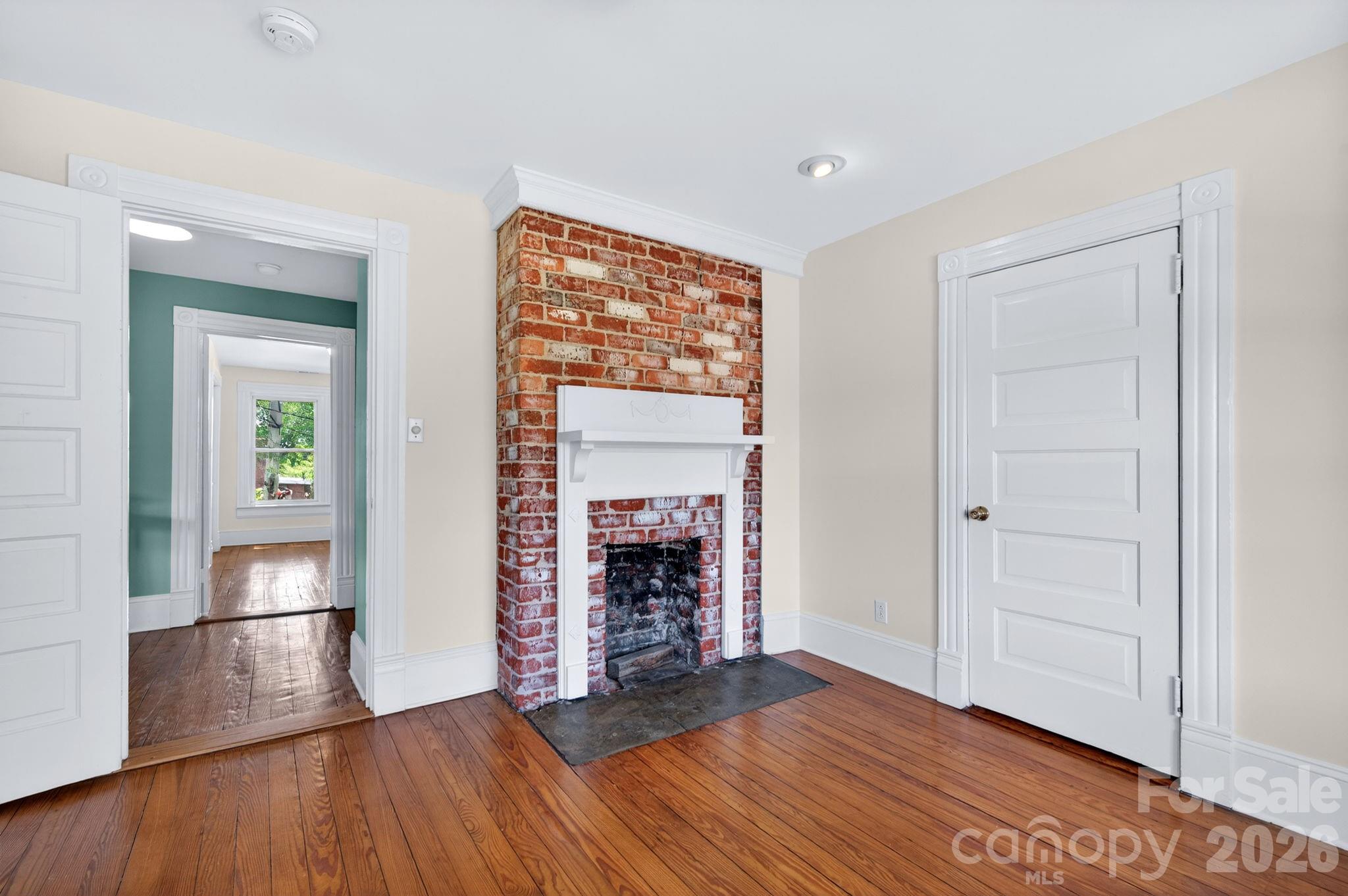 39 Bartlett Street — Asheville