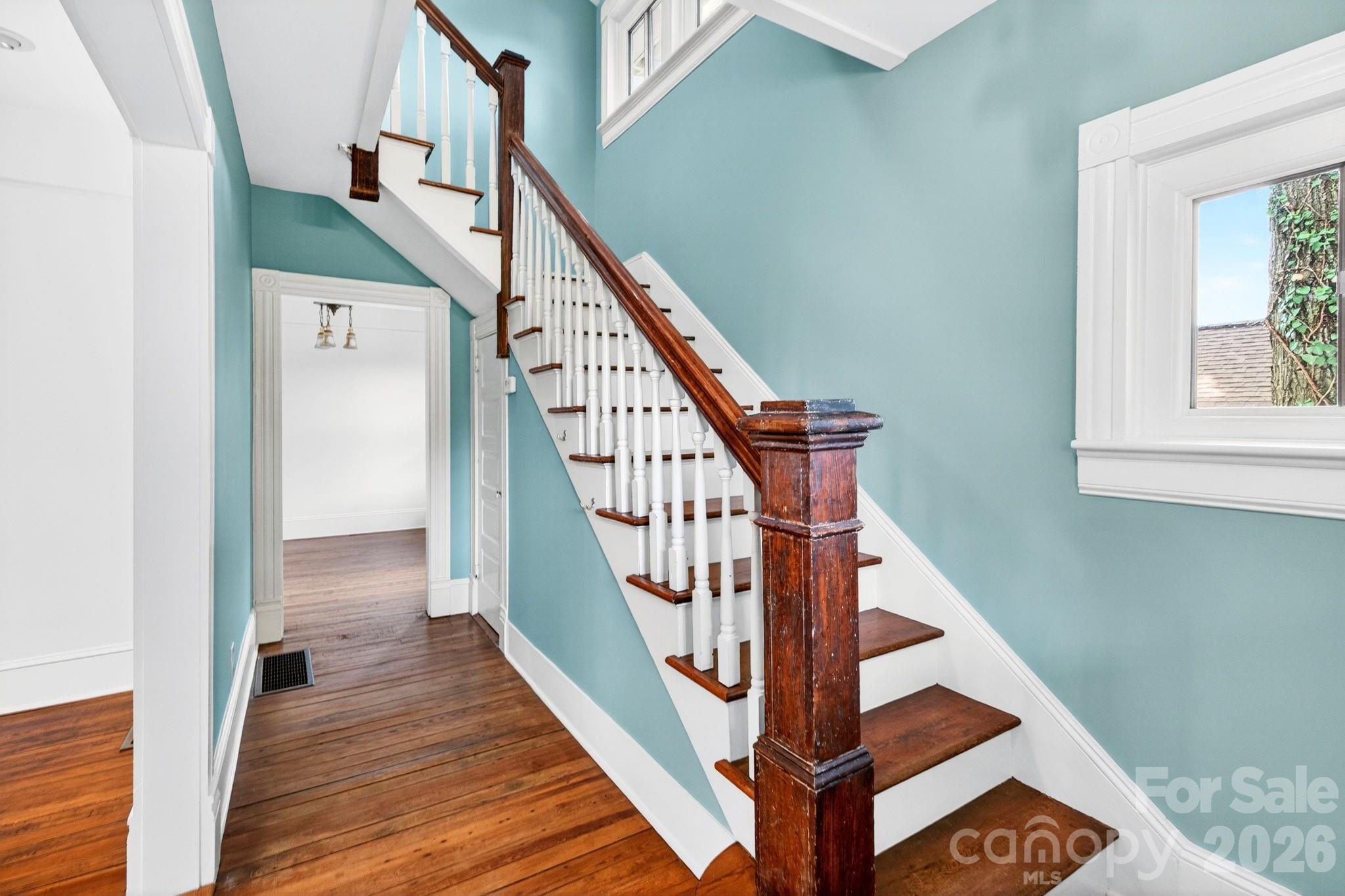 39 Bartlett Street — Asheville