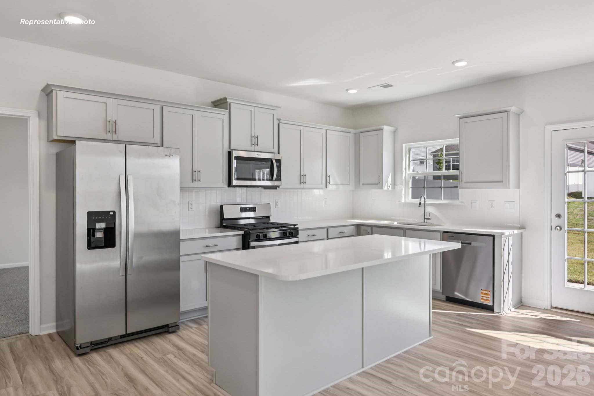 601 17th Avenue Drive NE — Hickory