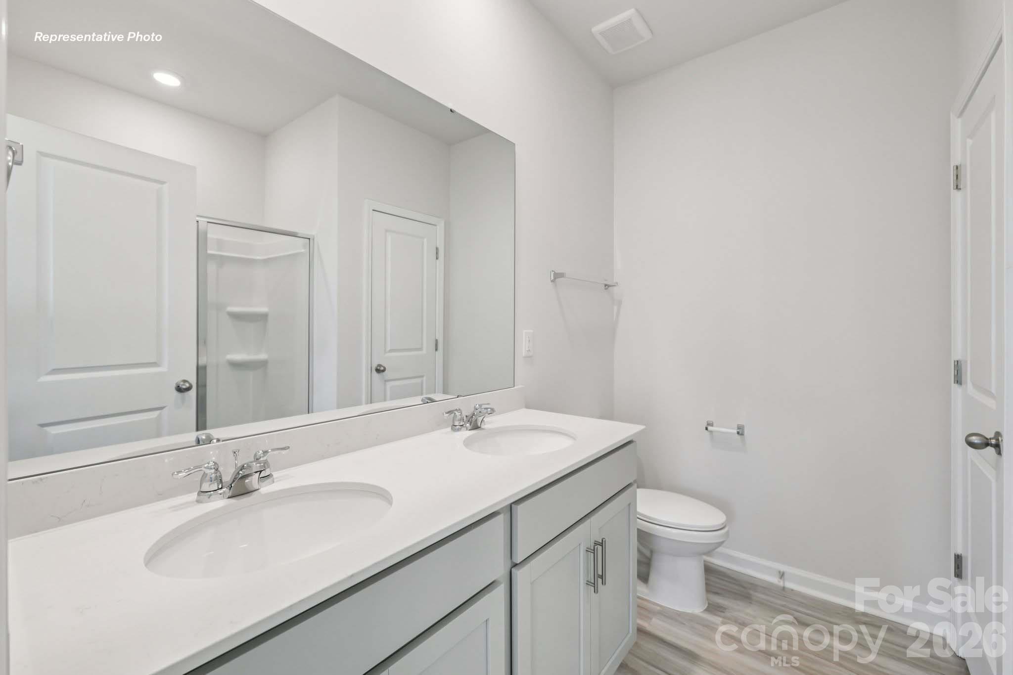 601 17th Avenue Drive NE — Hickory