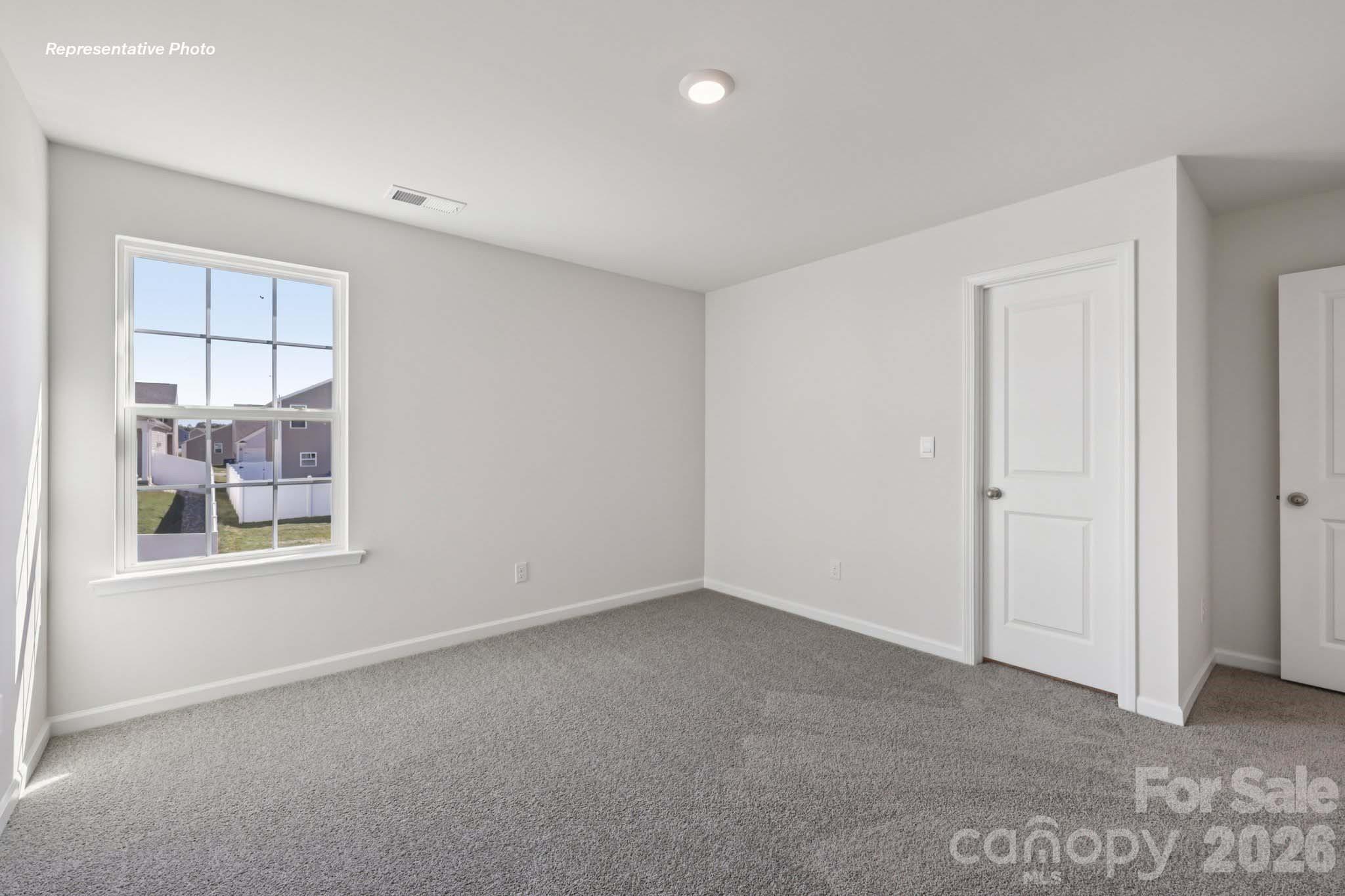 601 17th Avenue Drive NE — Hickory