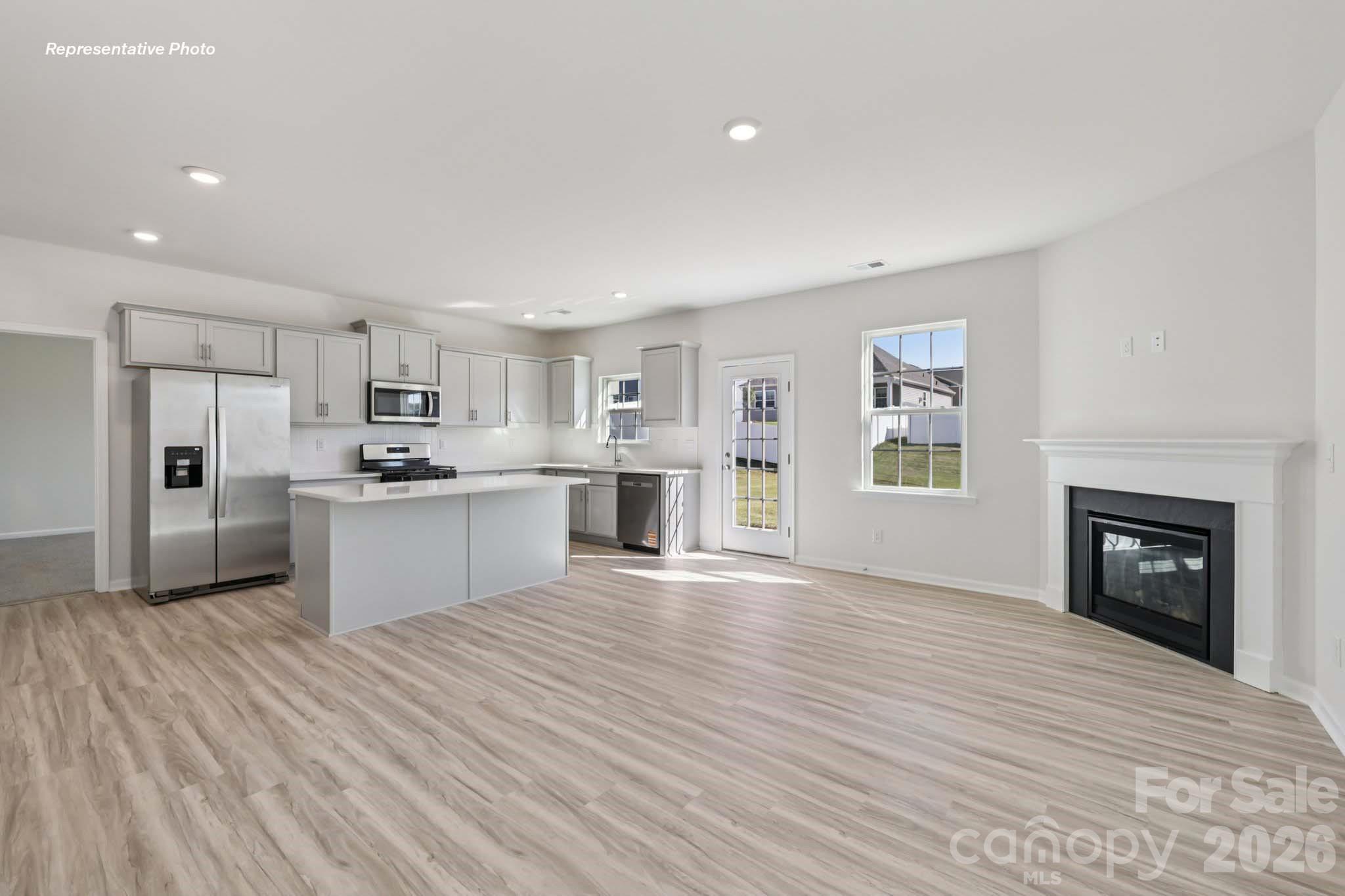 601 17th Avenue Drive NE — Hickory