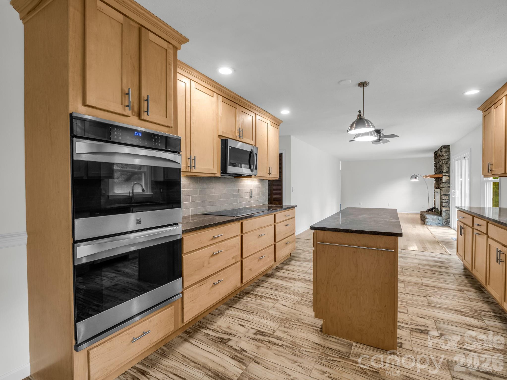 11 Deer Run Drive — Asheville