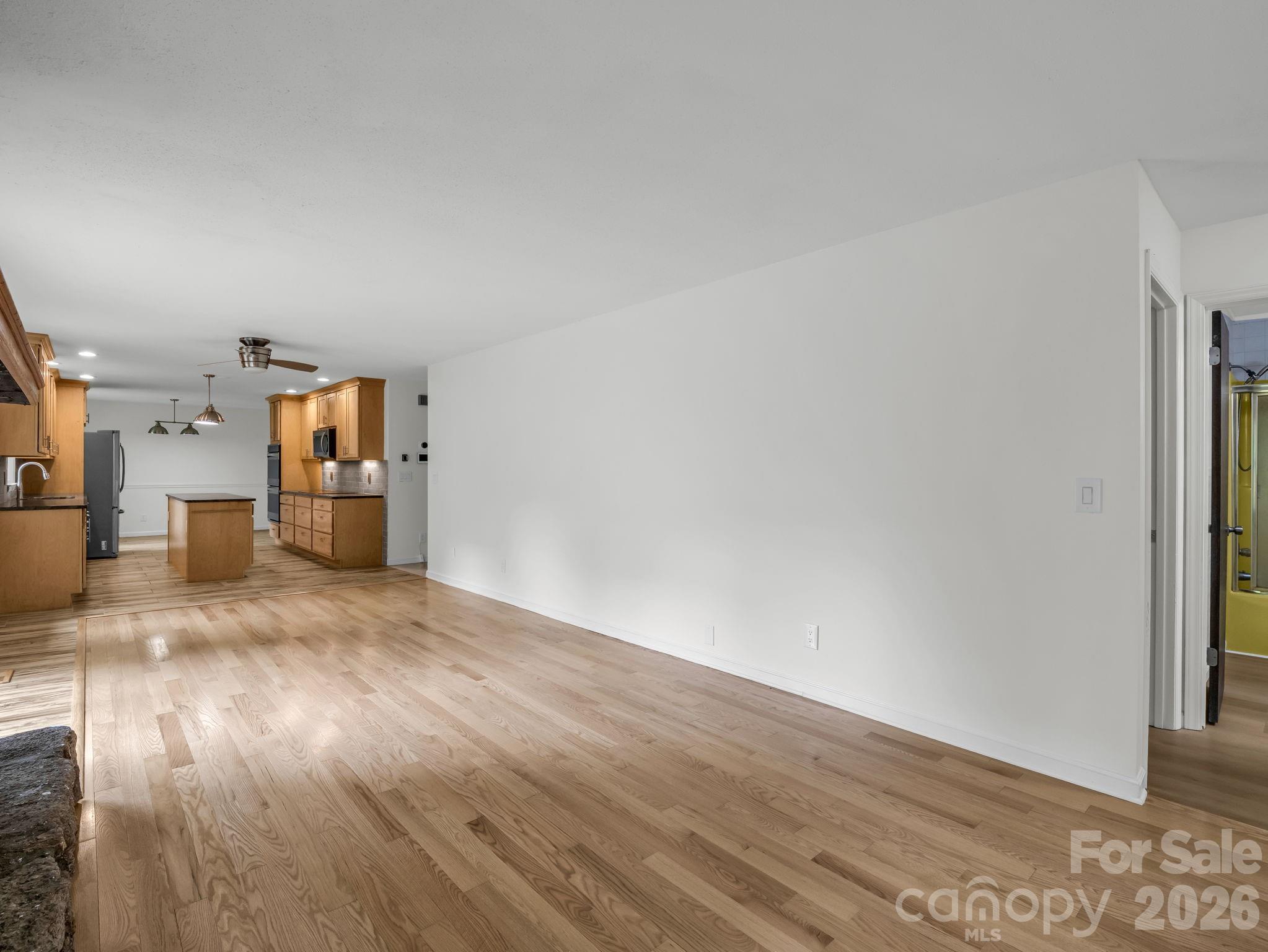 11 Deer Run Drive — Asheville