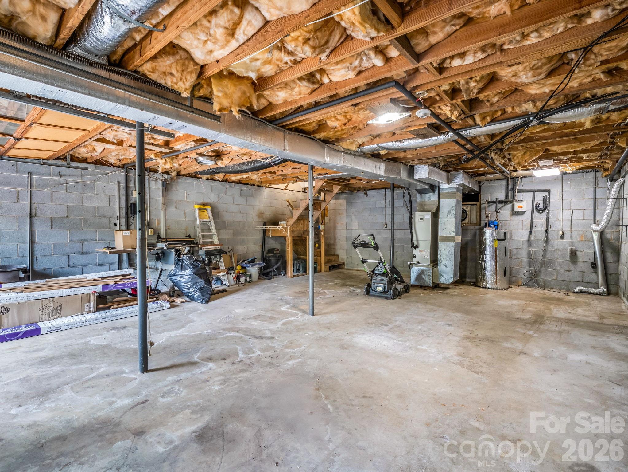 11 Deer Run Drive — Asheville