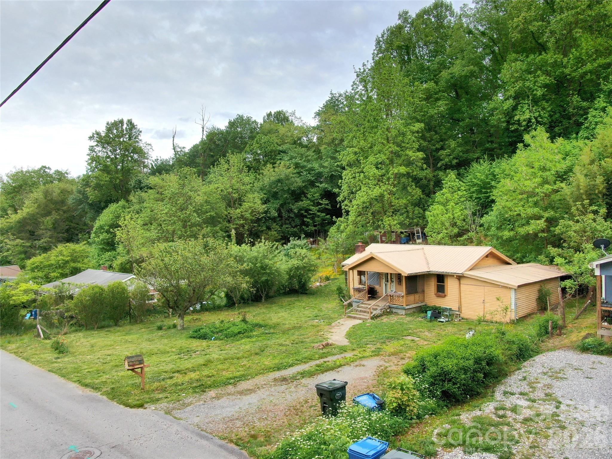 205 Frazier Street — Waynesville