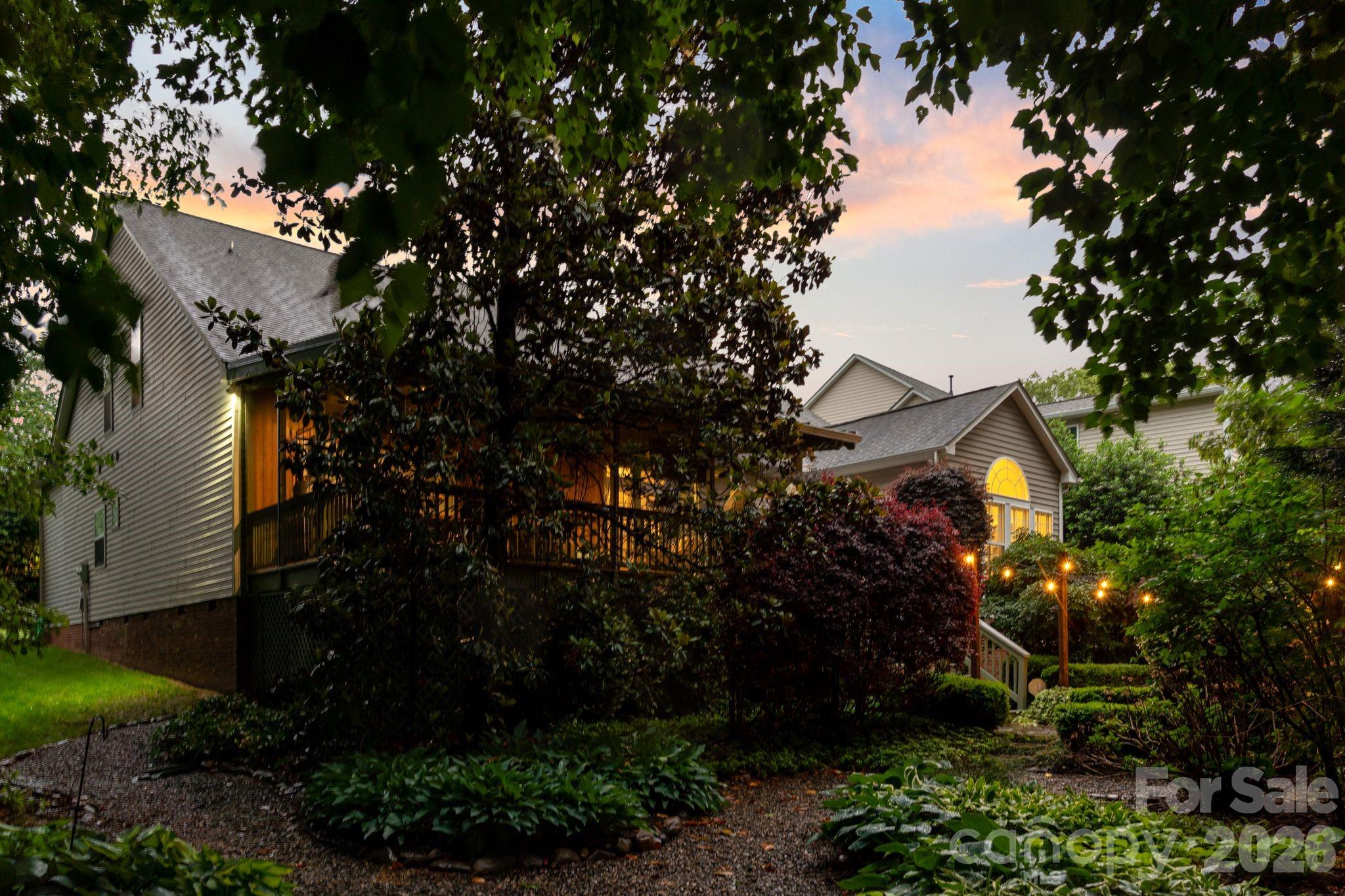 1020 Butterburr Drive — Matthews
