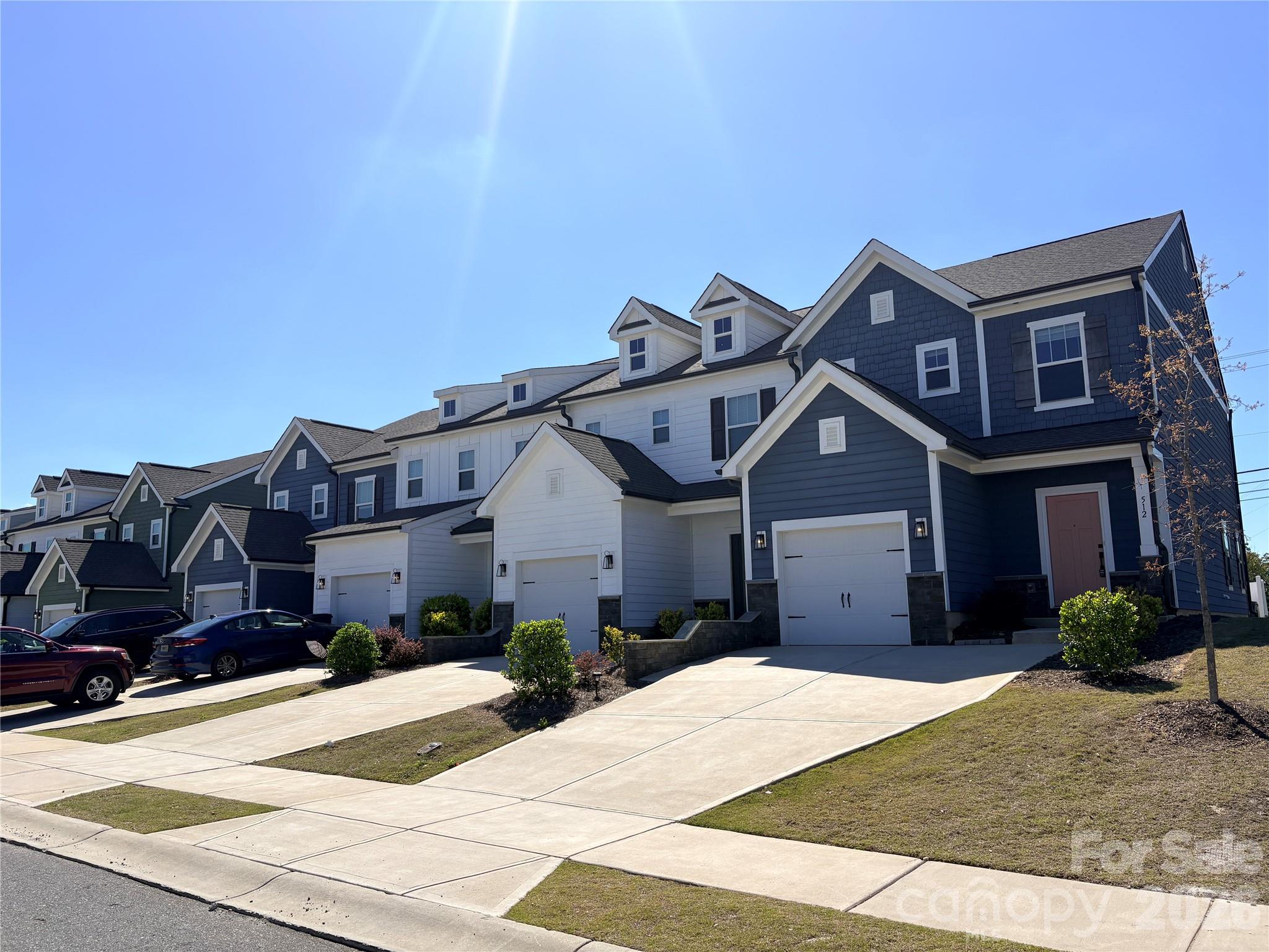 514 Station Street — Clover