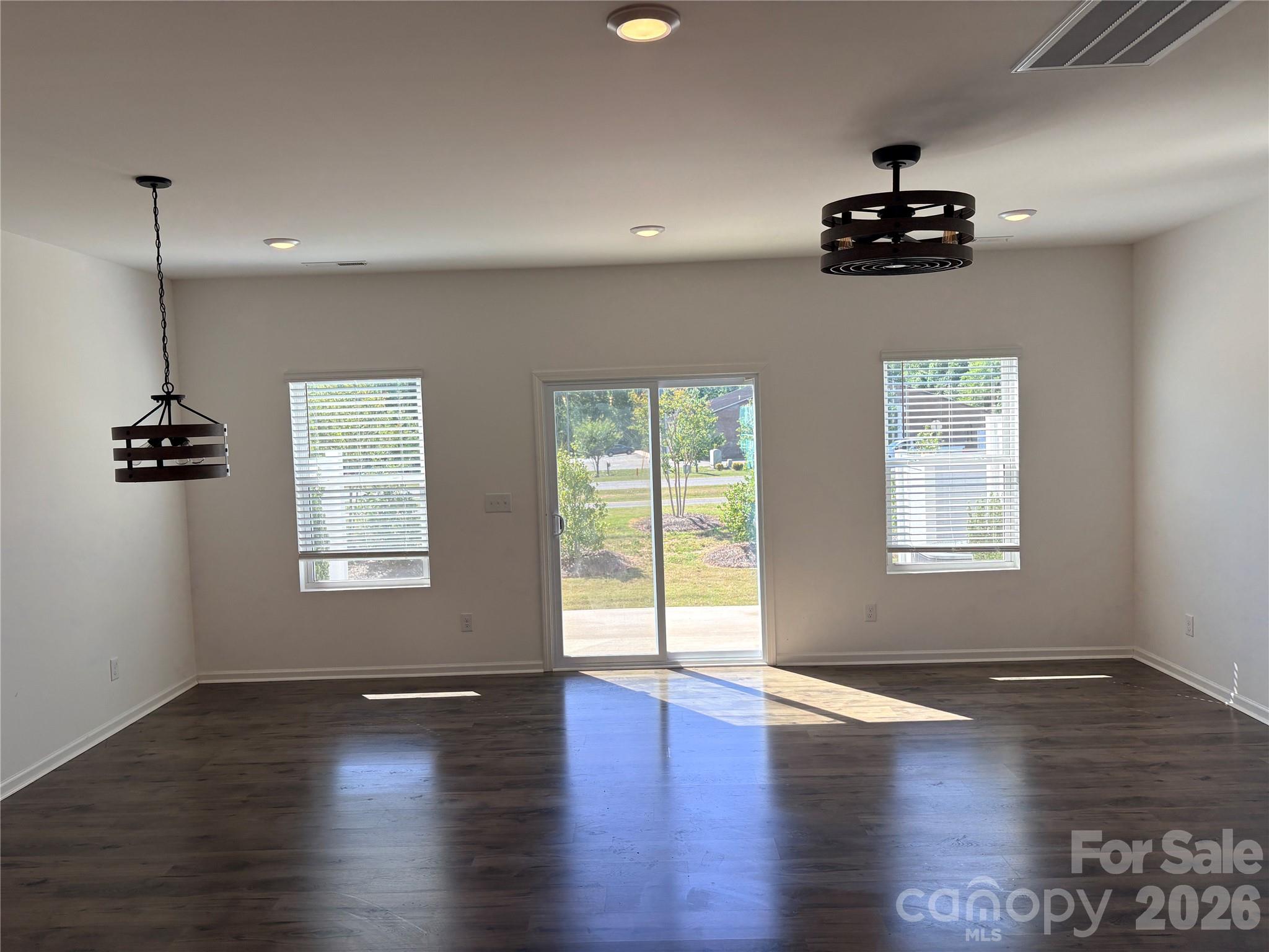 514 Station Street — Clover