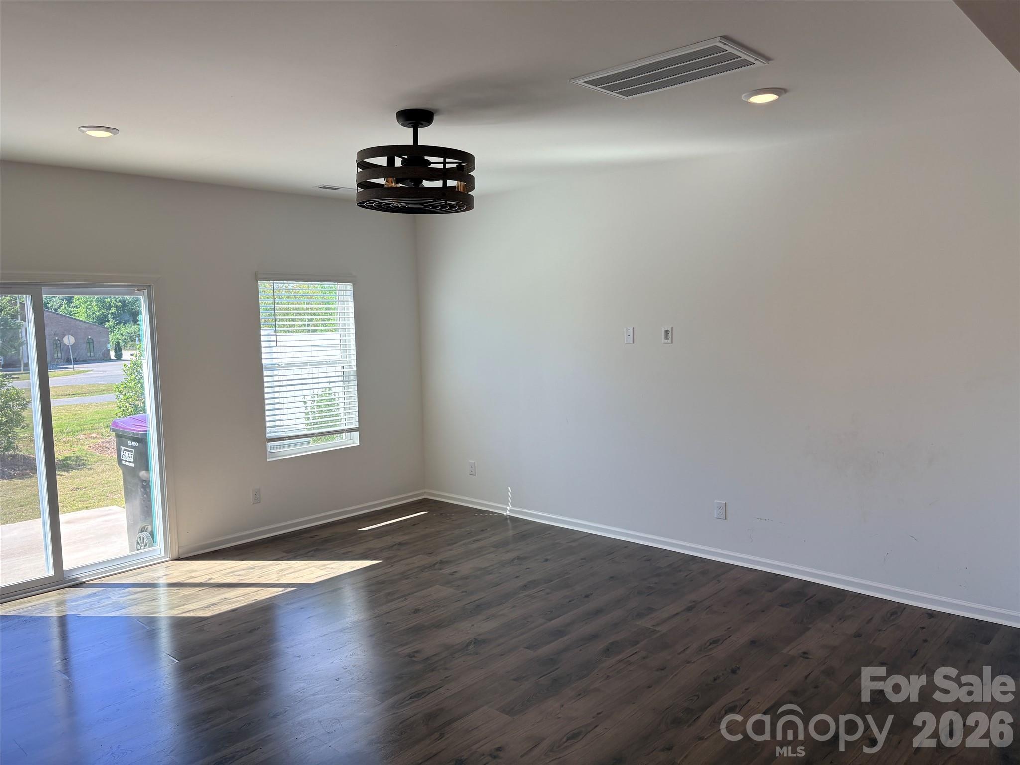 514 Station Street — Clover