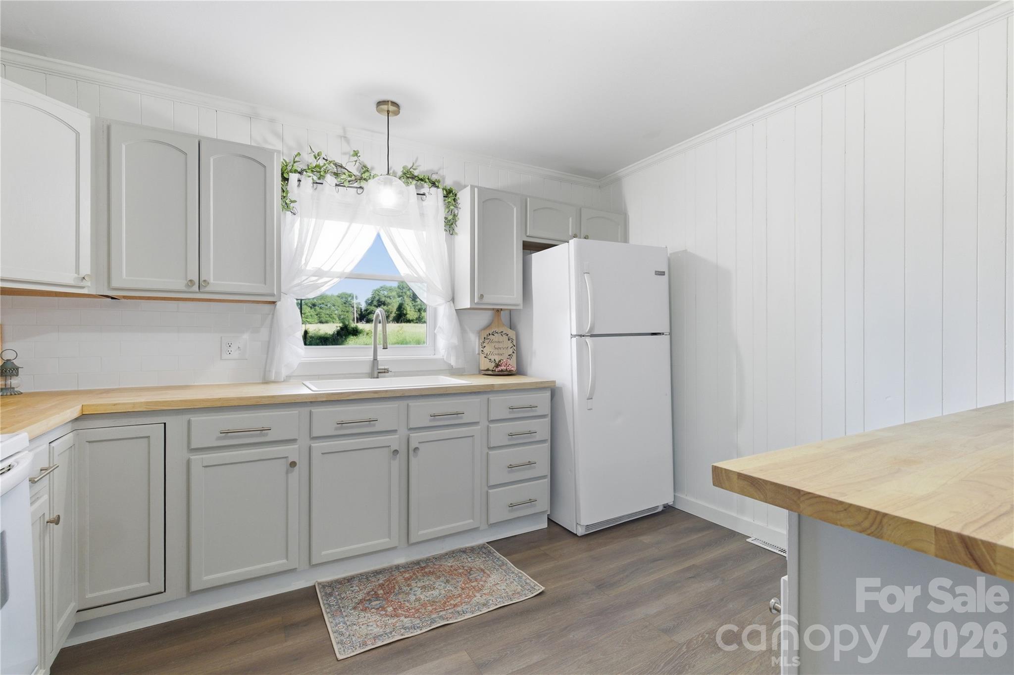 574 Old Mooresboro Road — Mooresboro