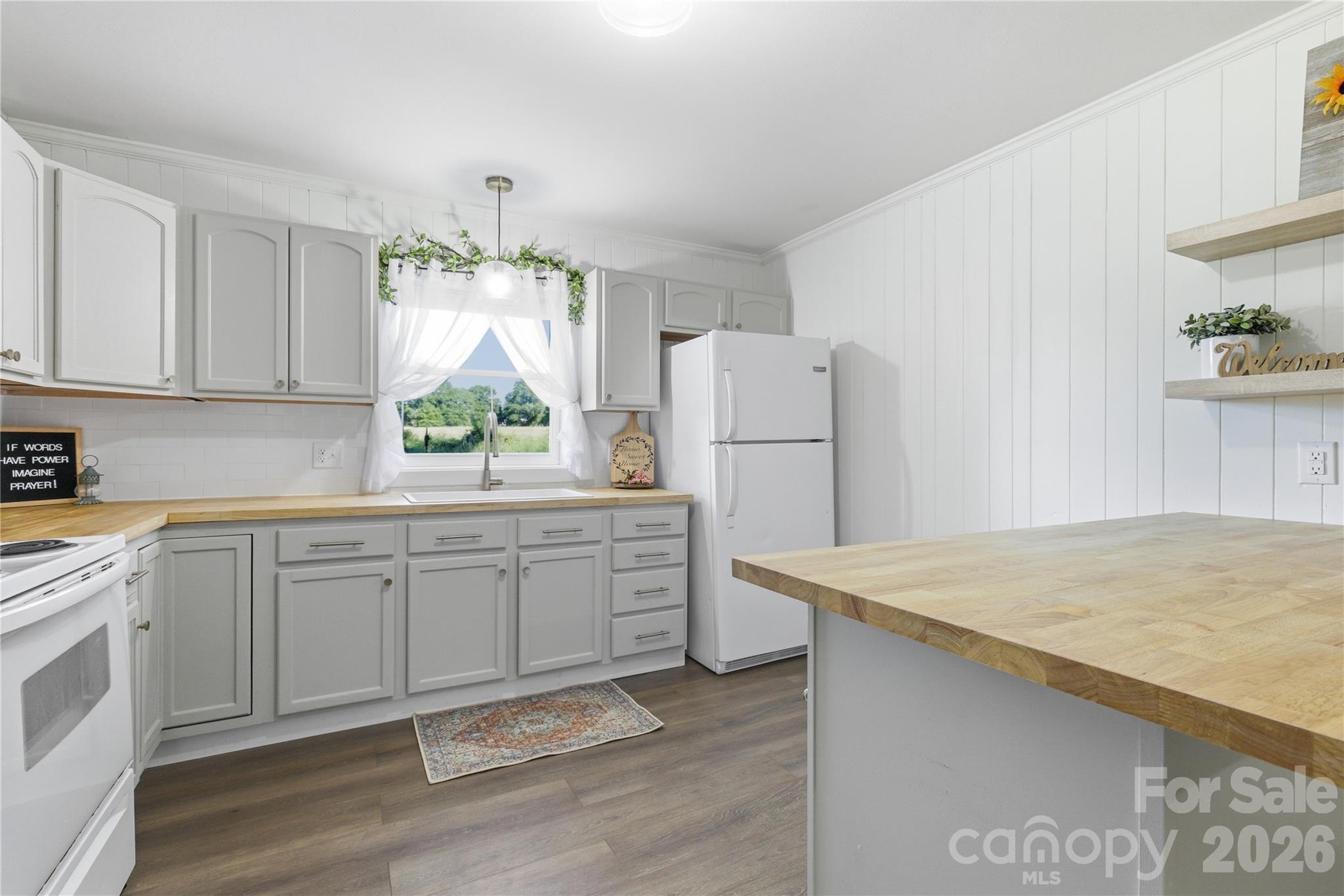 574 Old Mooresboro Road — Mooresboro