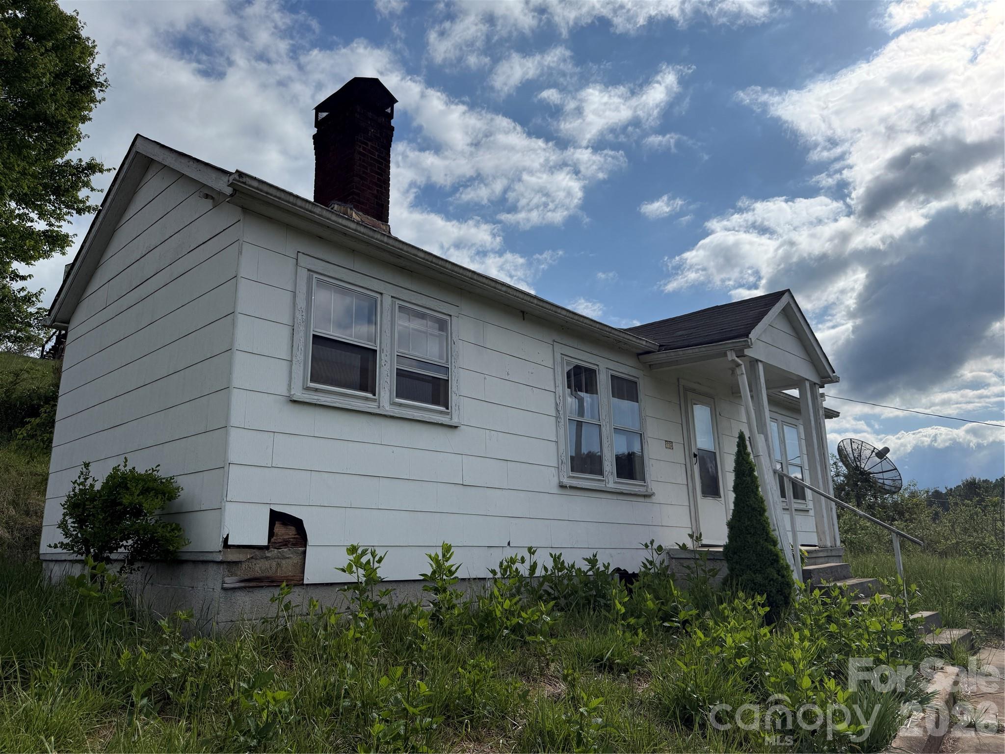176 Laurel Branch Cemetery Road — Weaverville