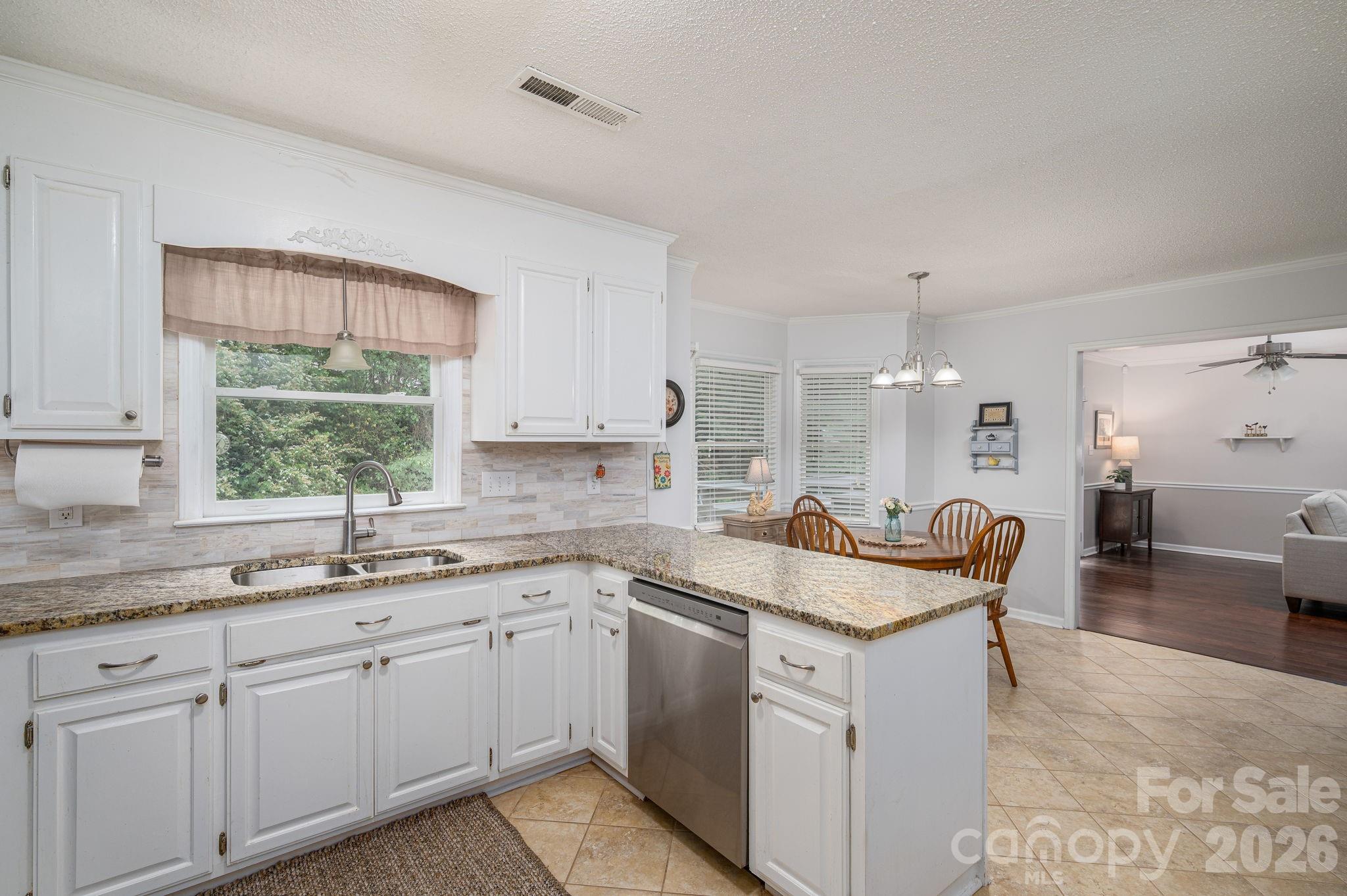 1657 Stallion Way — Gastonia