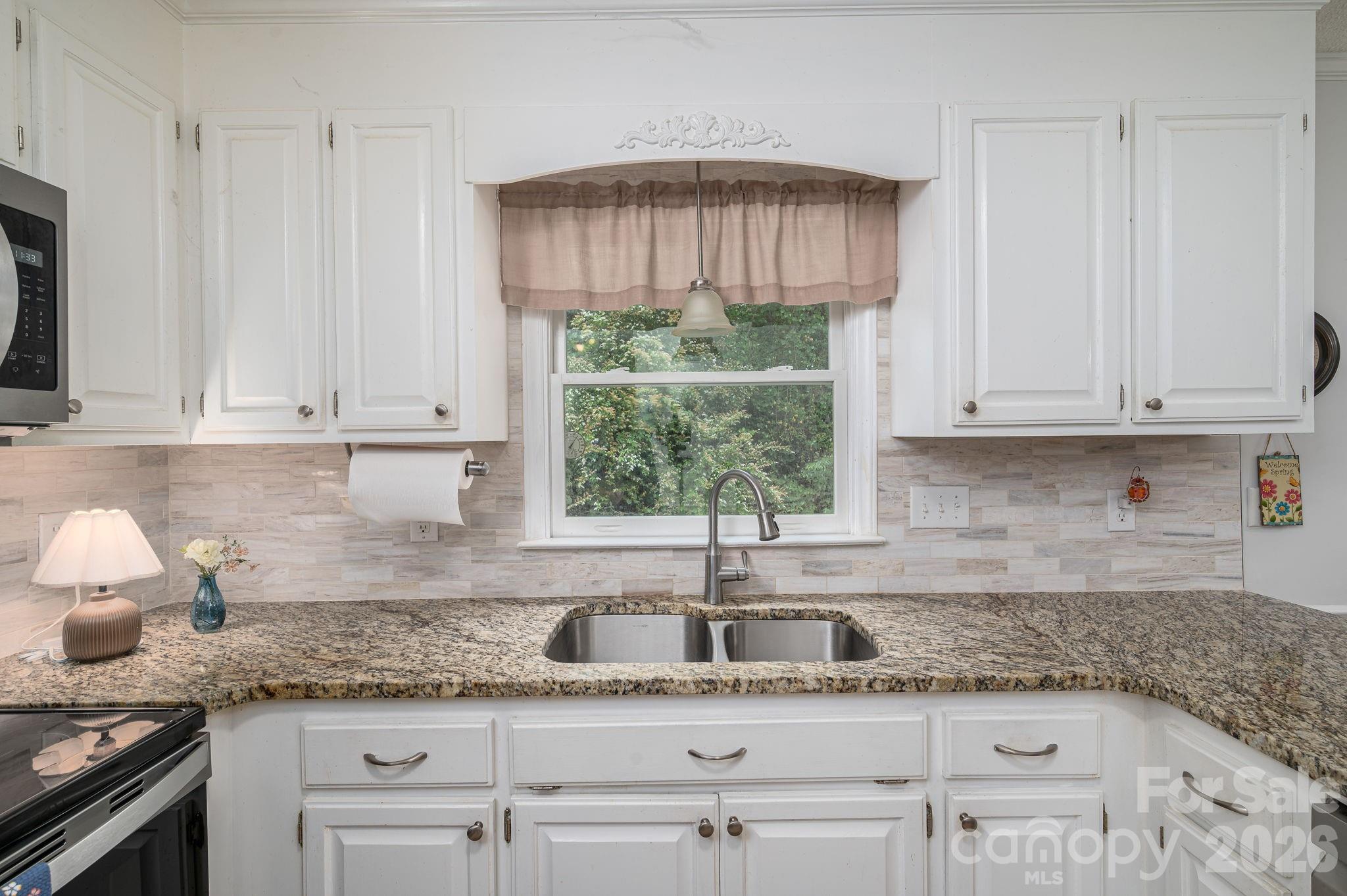 1657 Stallion Way — Gastonia